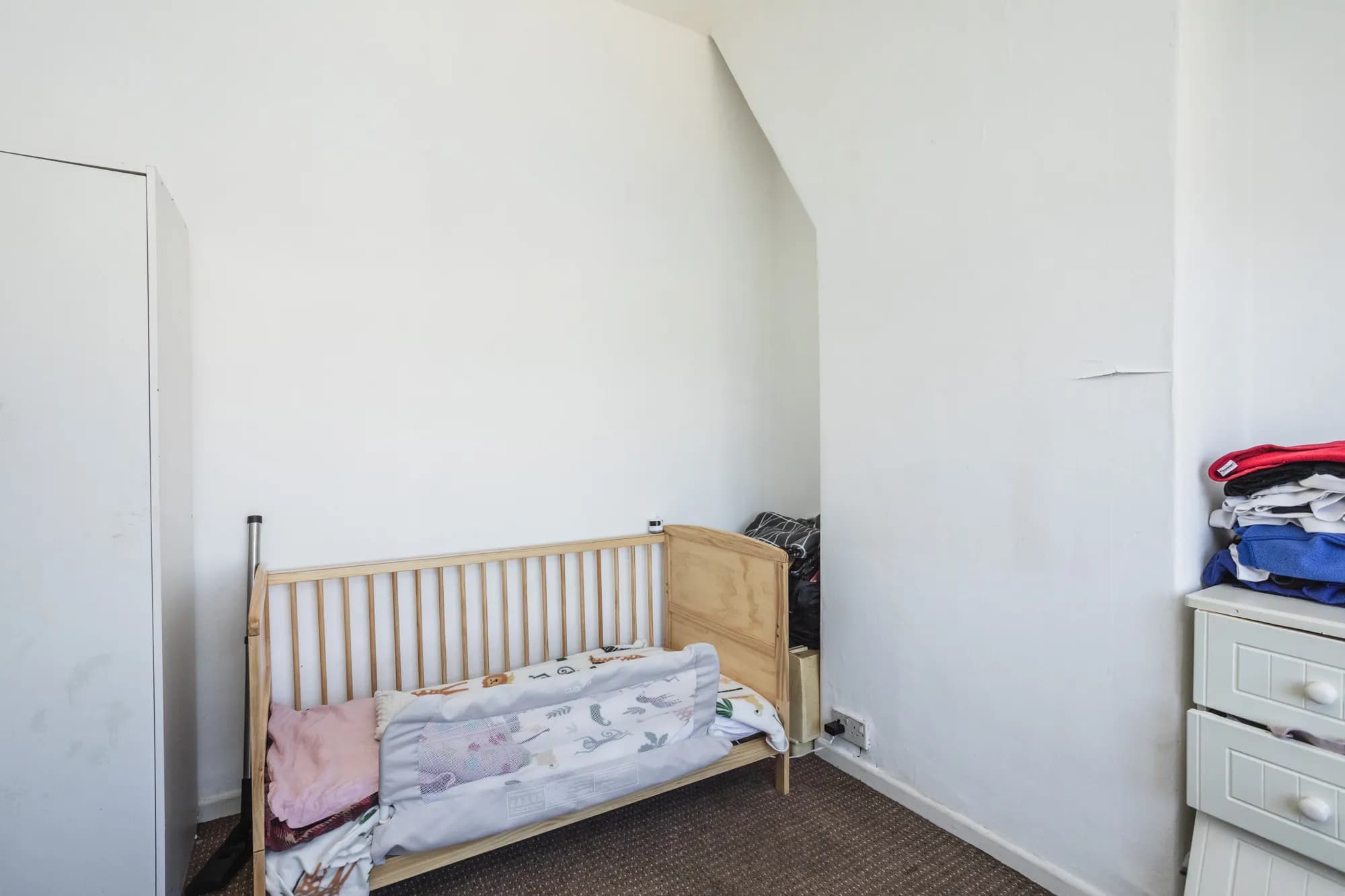 property photo 14 of 26