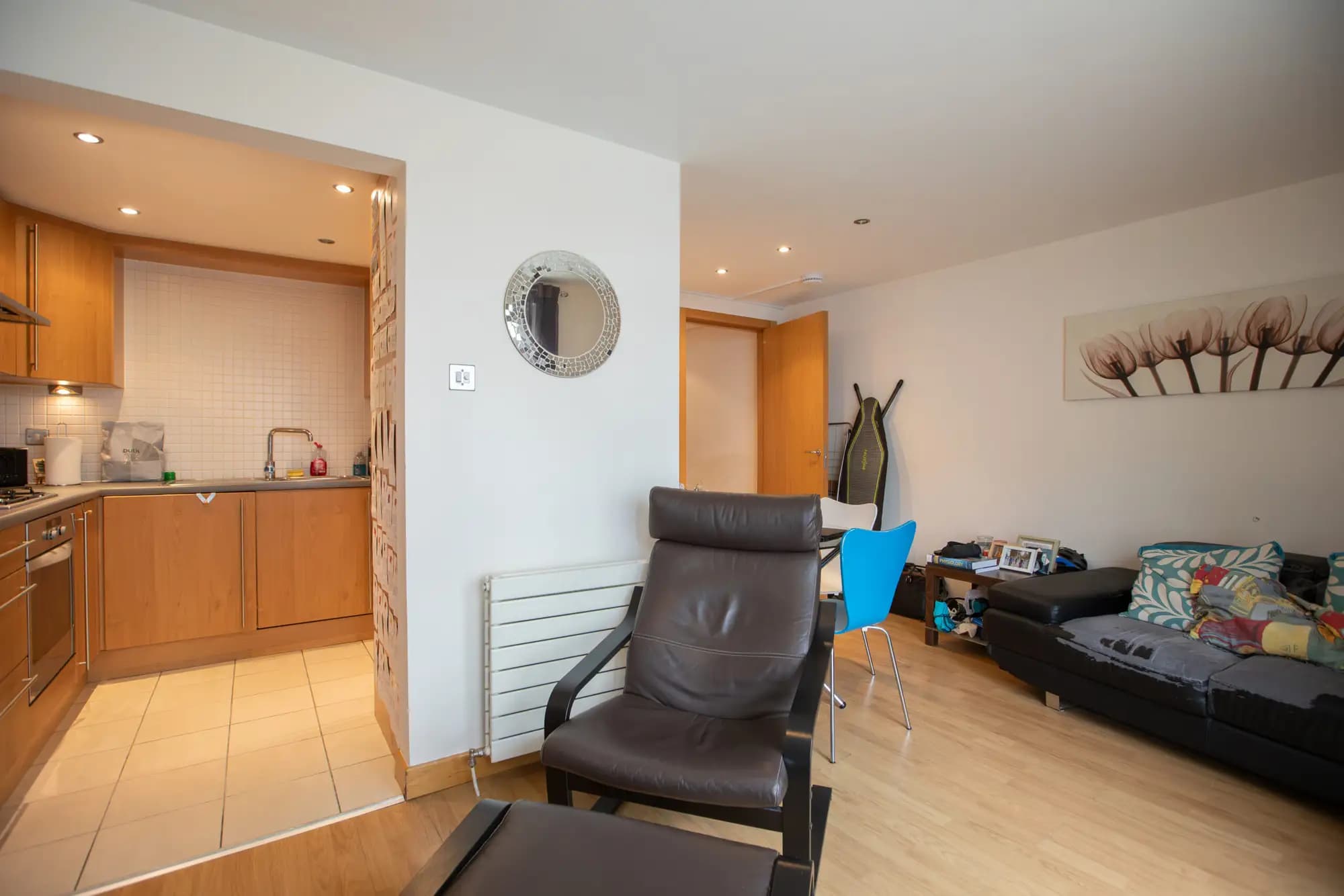 property photo 10 of 32