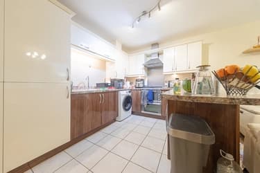 property photo 6 of 21