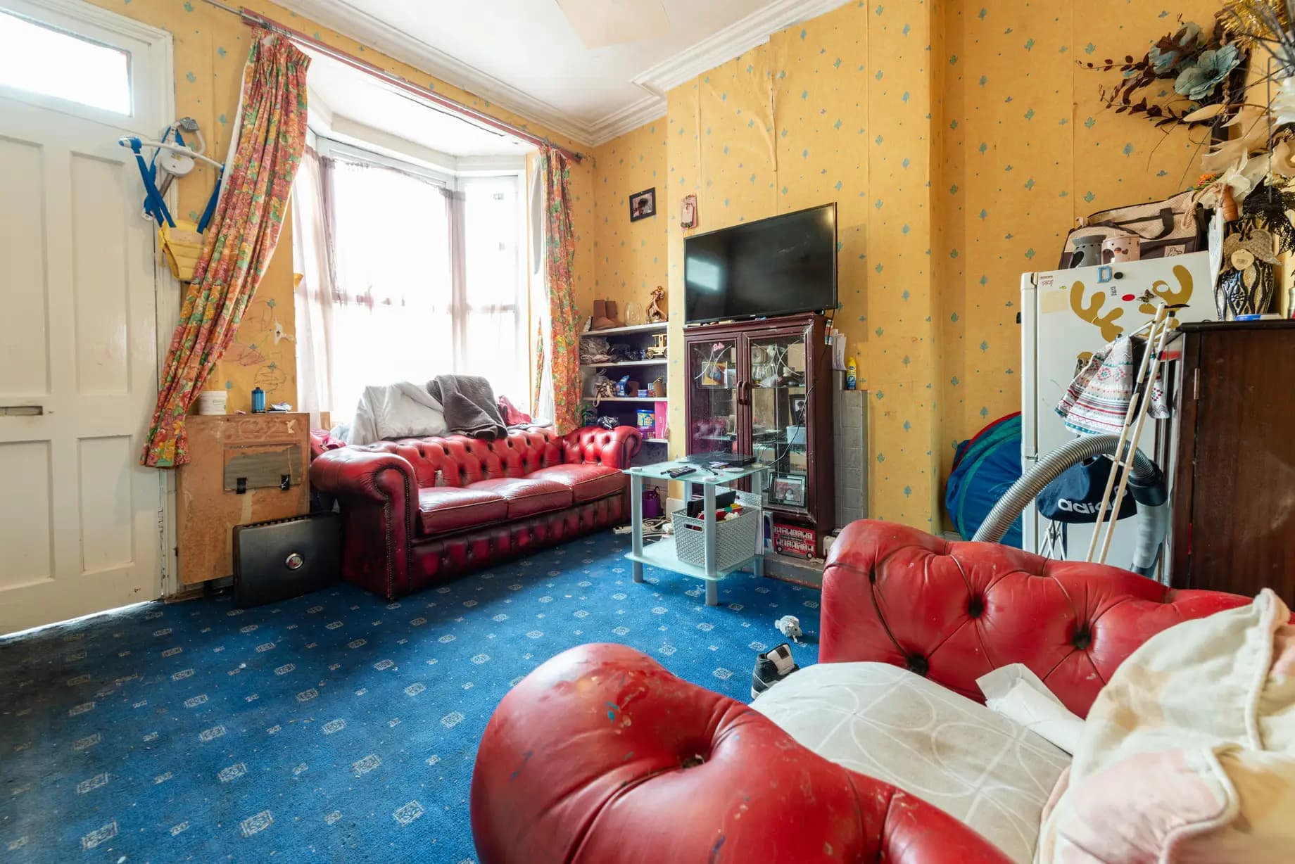 property photo 2 of 27