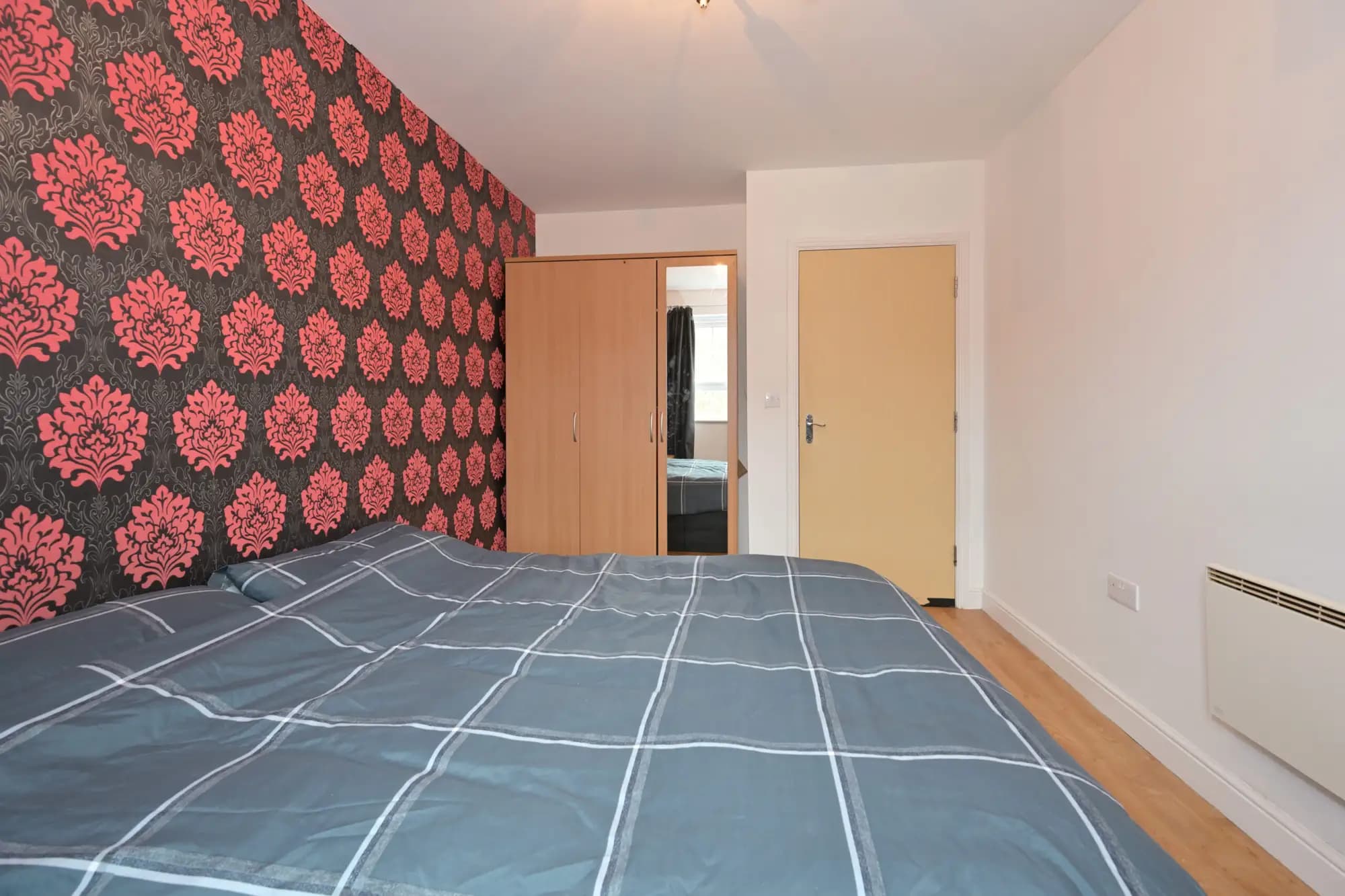property photo 13 of 18