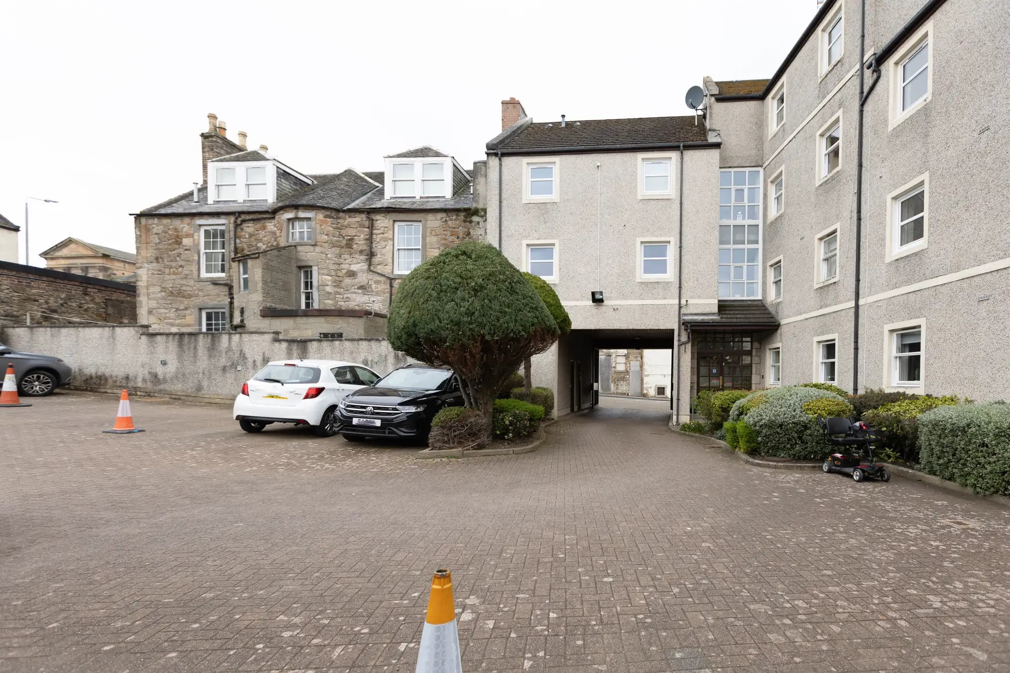 property photo 30 of 34