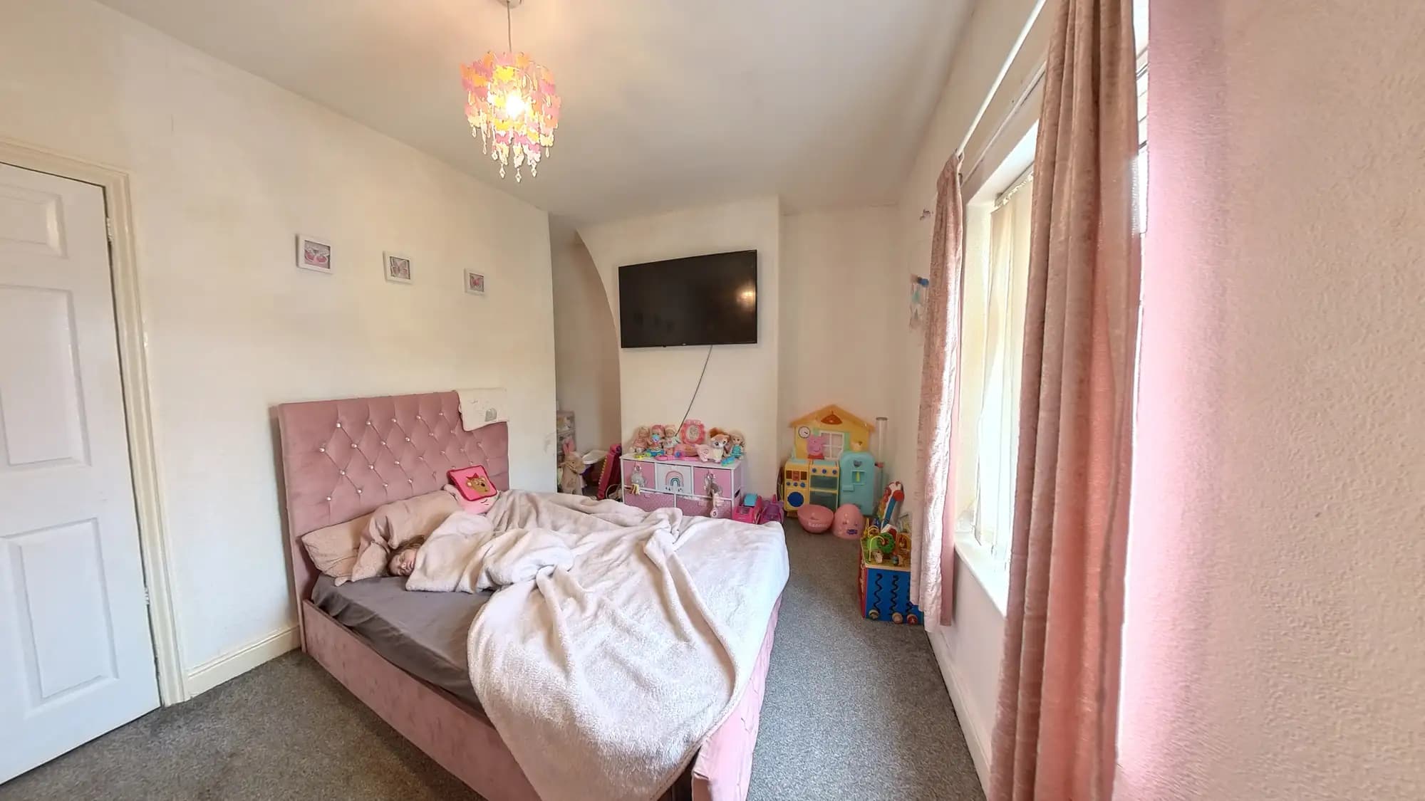 property photo 18 of 20