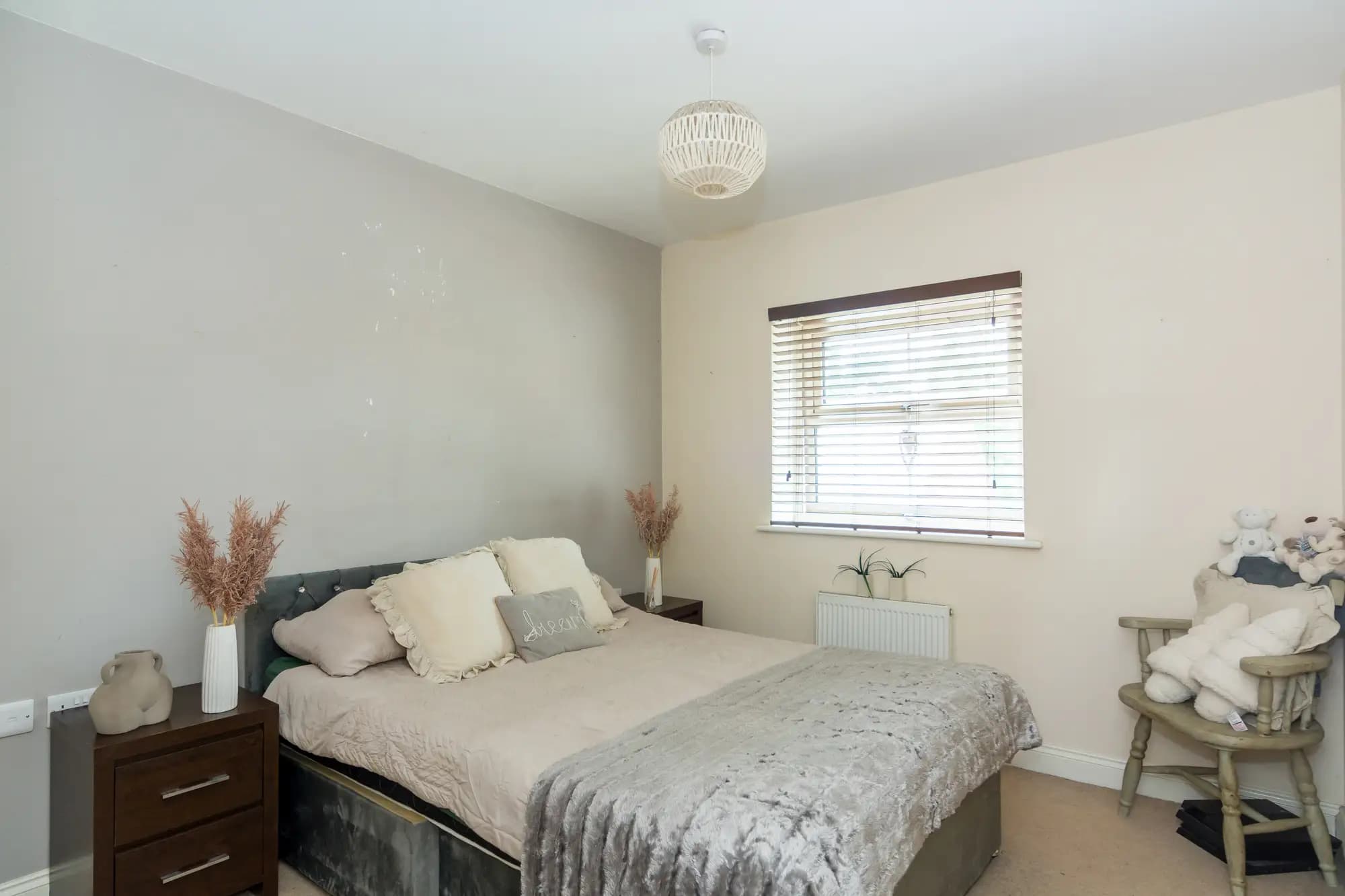 property photo 13 of 36