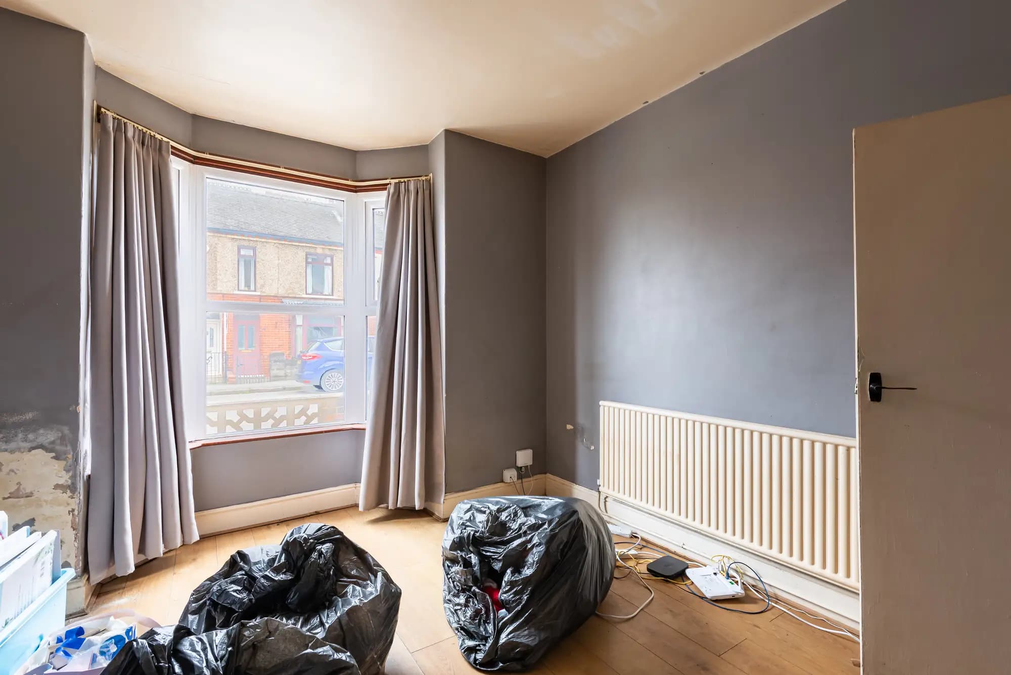 property photo 4 of 29