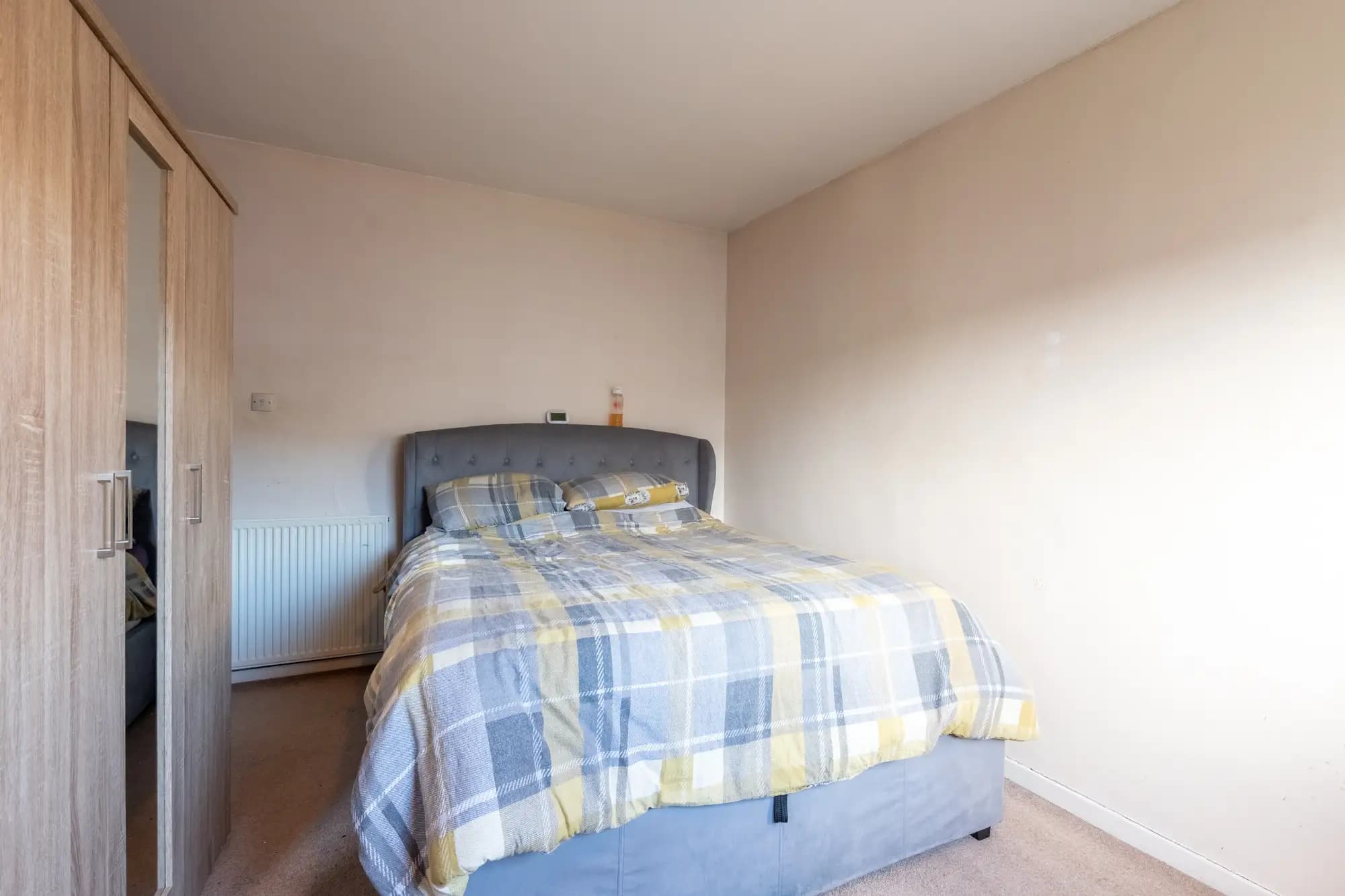 property photo 20 of 37