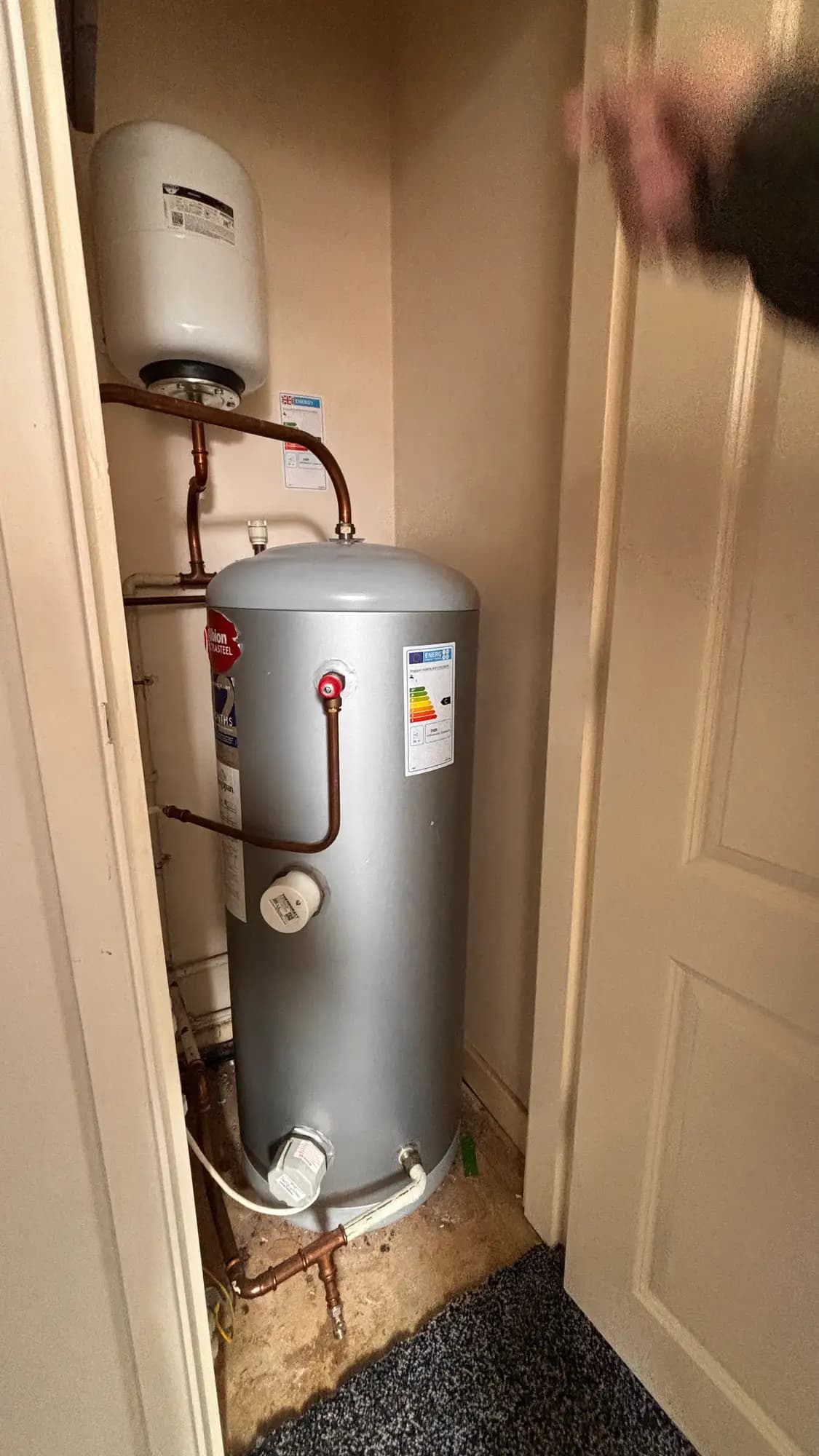 property photo 13 of 15