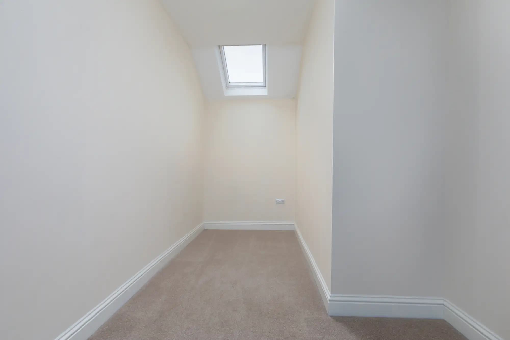 property photo 10 of 20