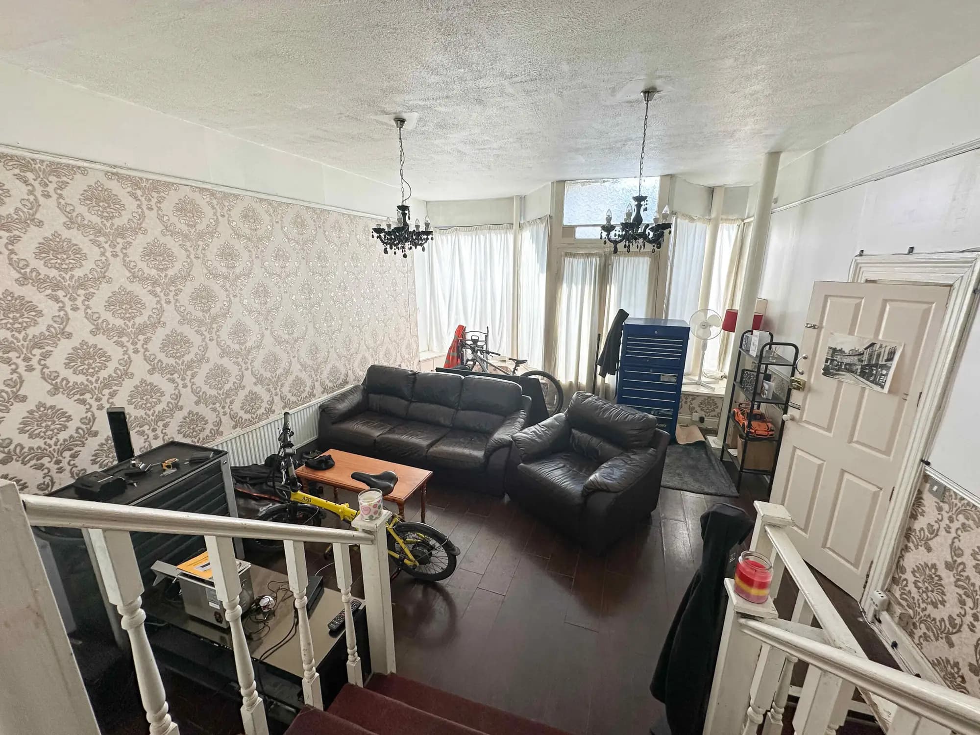 property photo 6 of 16