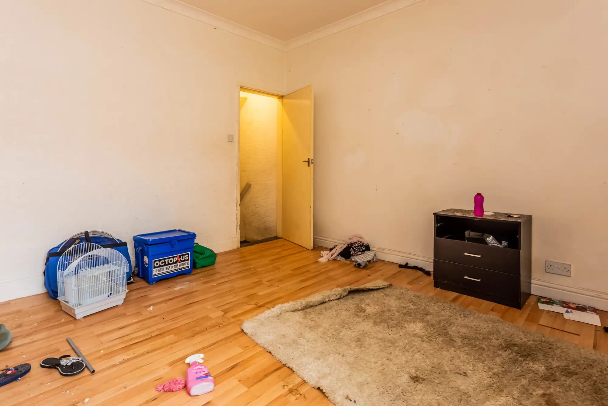 property photo 11 of 16