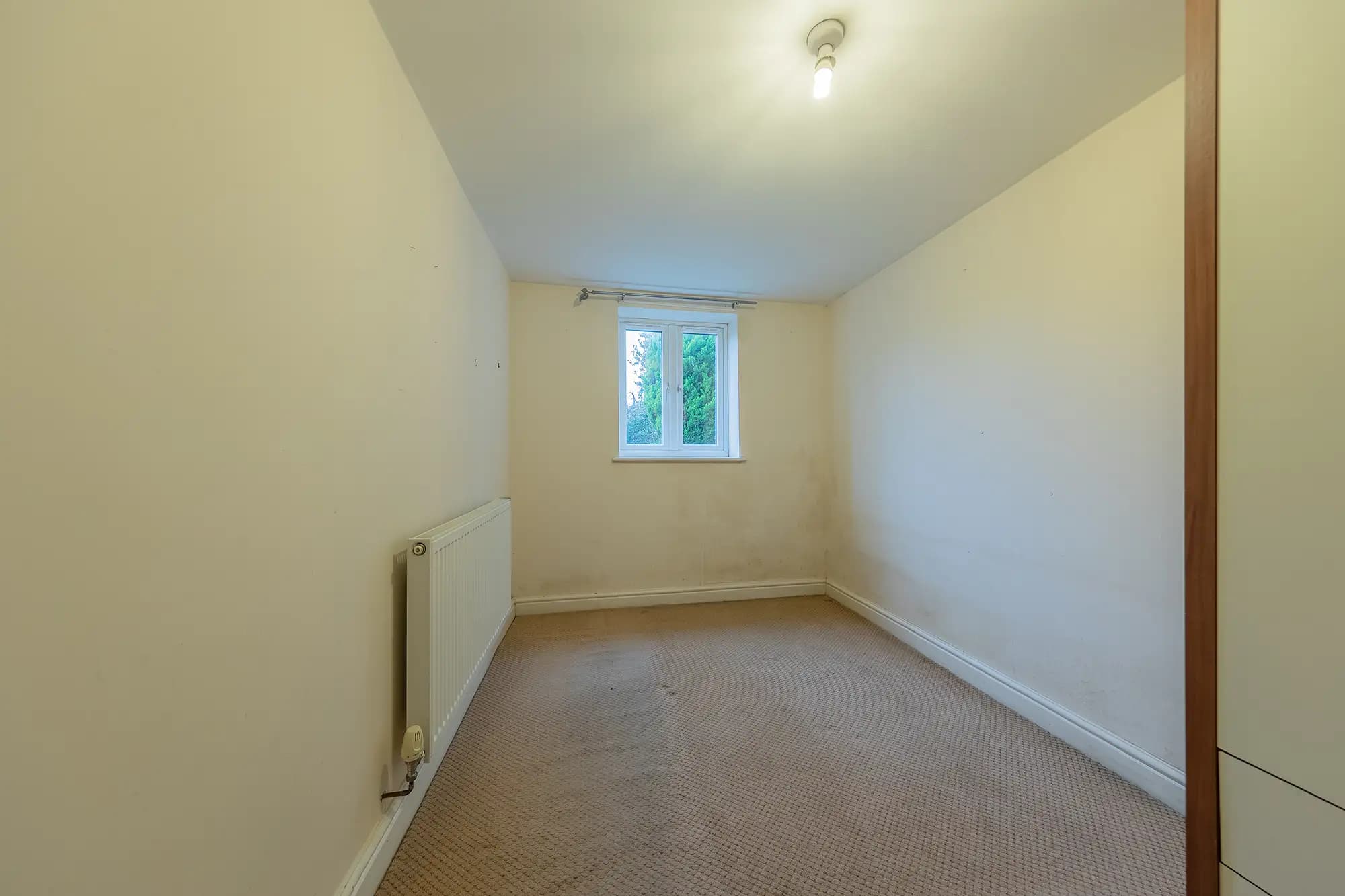property photo 10 of 19