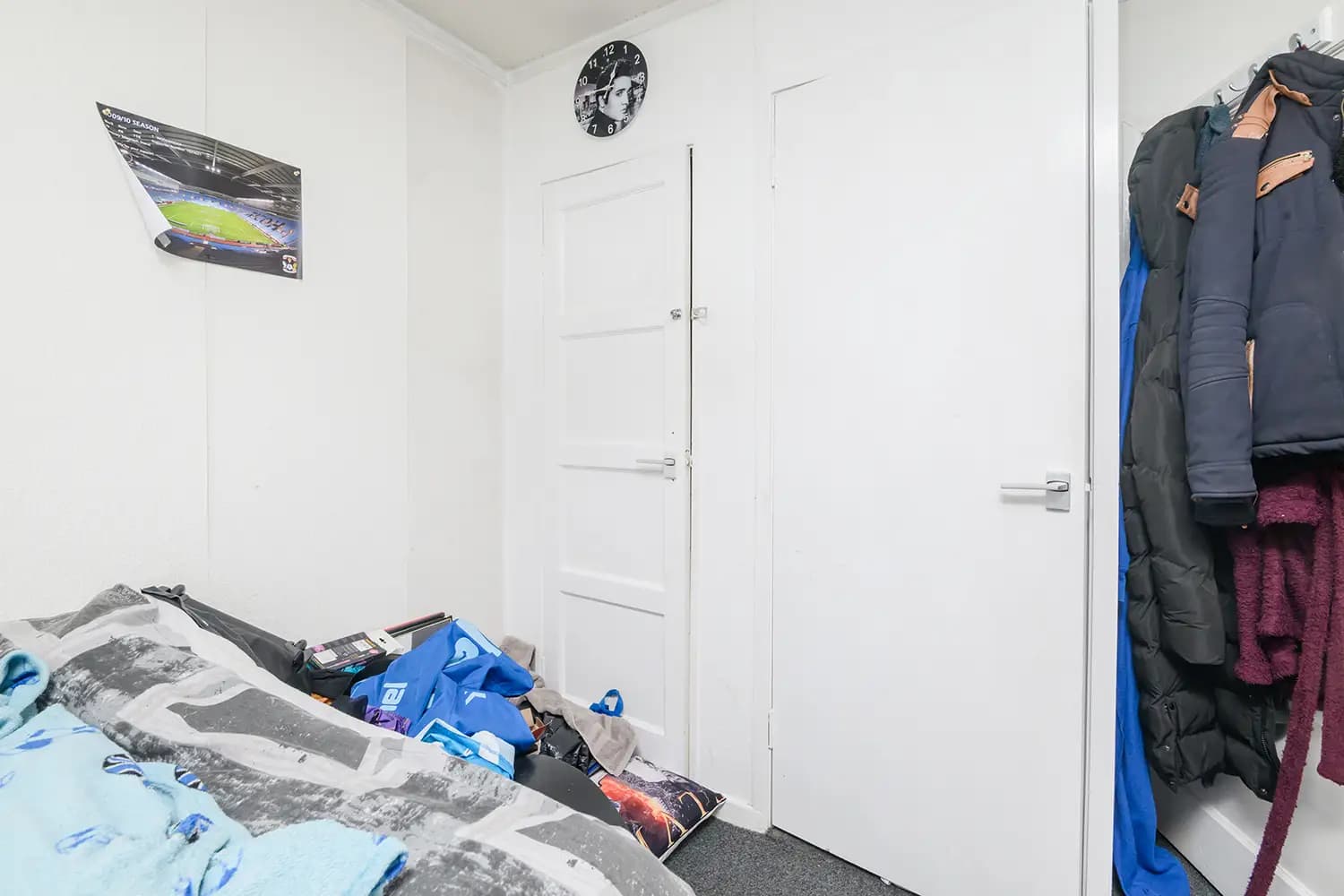 property photo 11 of 27