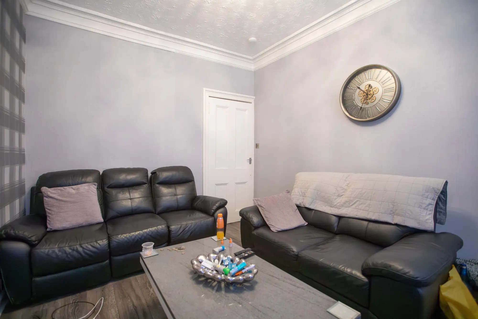 property photo 5 of 28