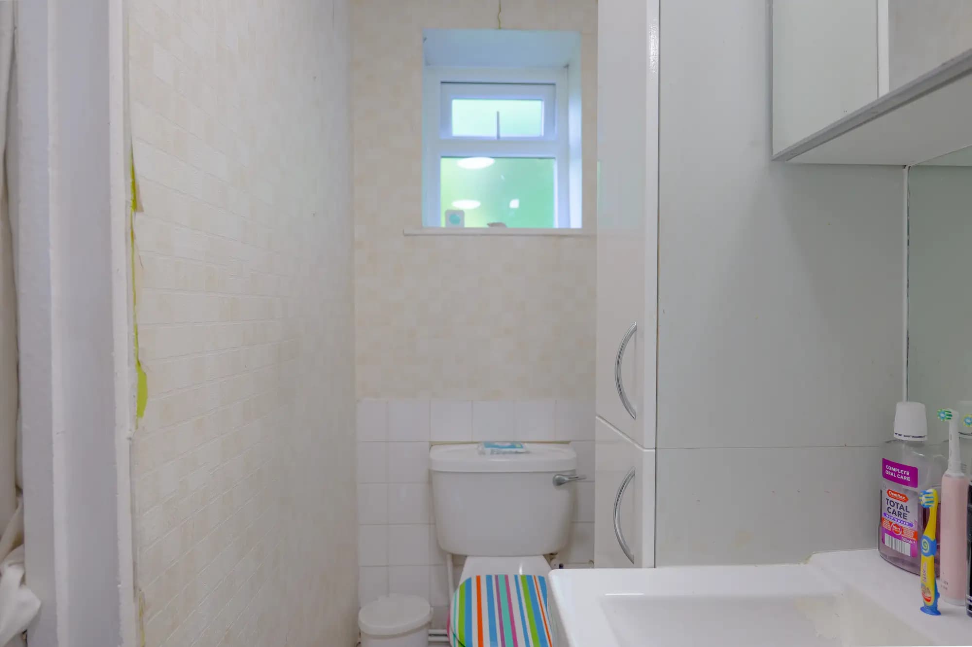 property photo 8 of 20
