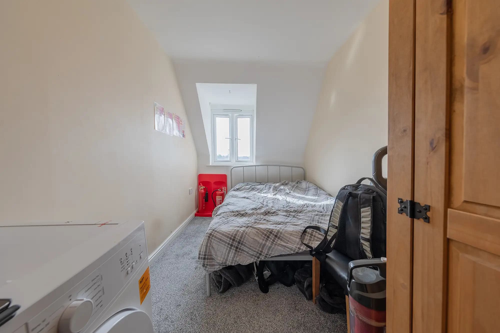 property photo 12 of 17