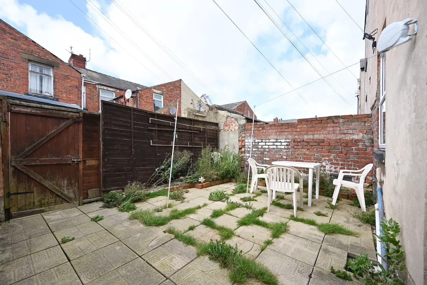 property photo 15 of 18