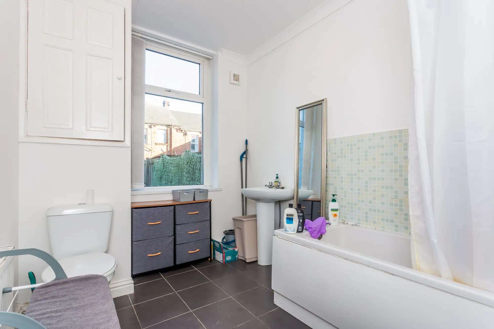 property photo 8 of 14