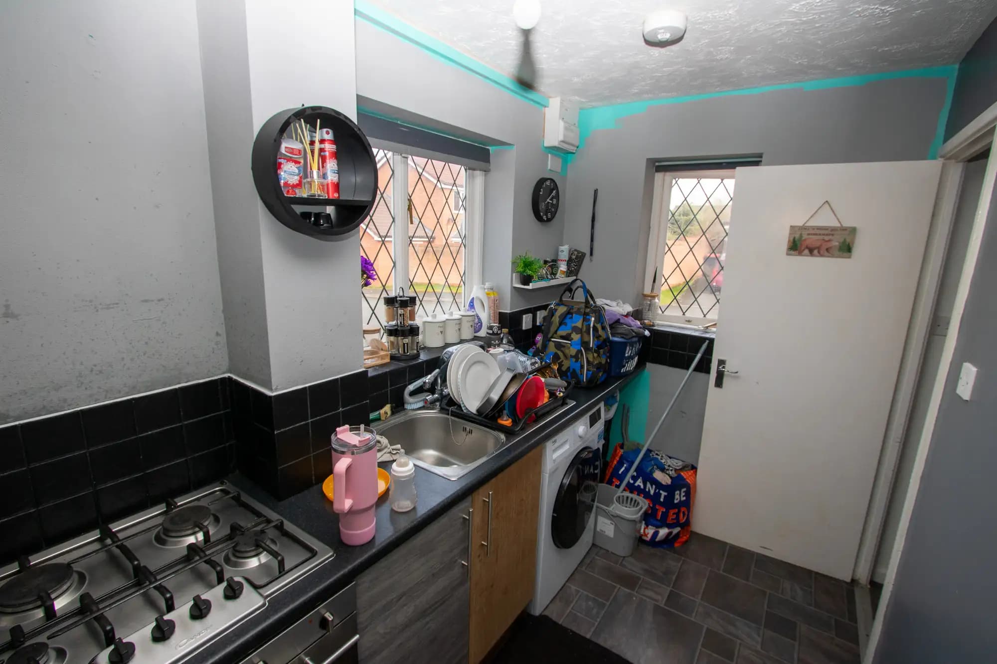 property photo 5 of 15