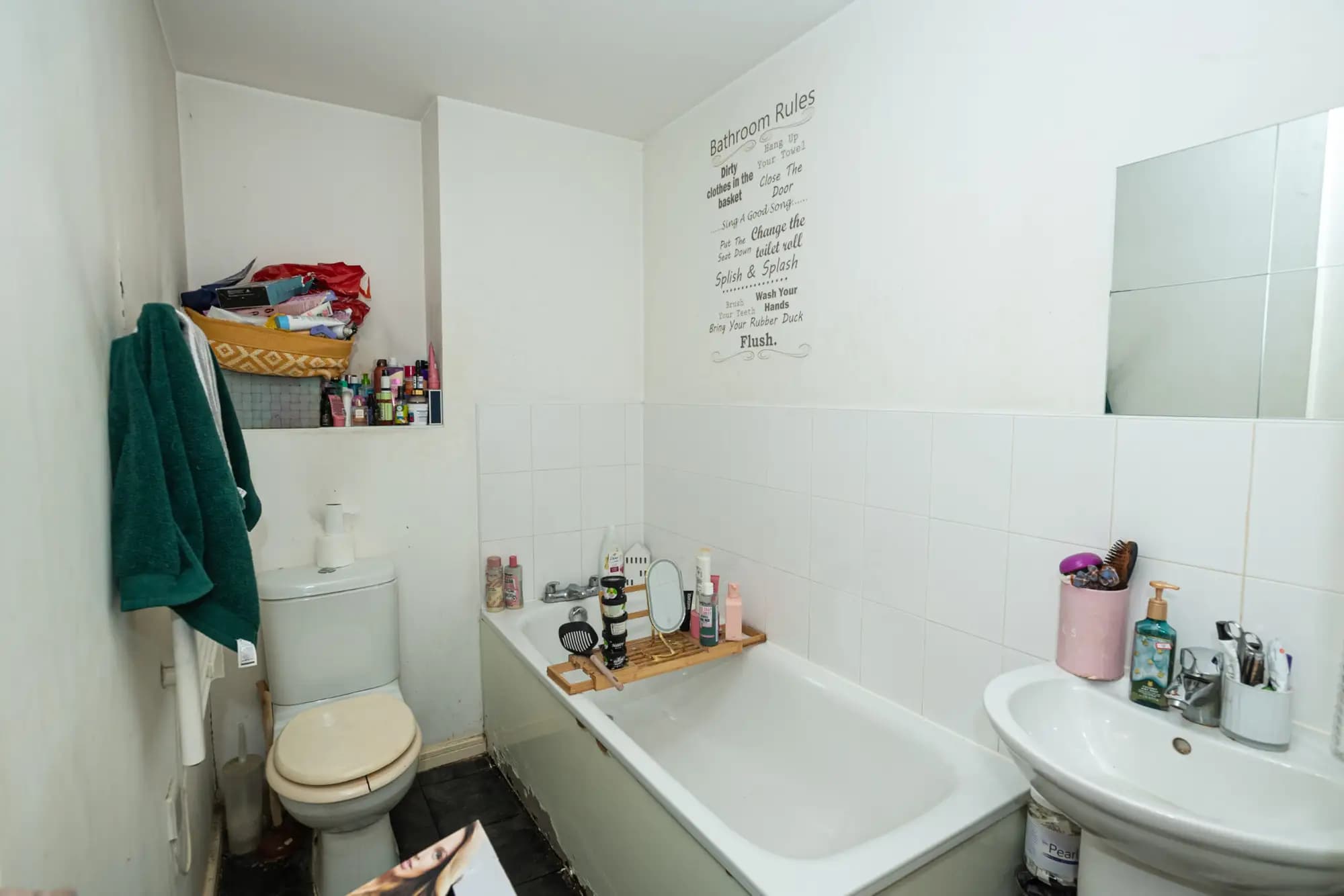 property photo 10 of 28