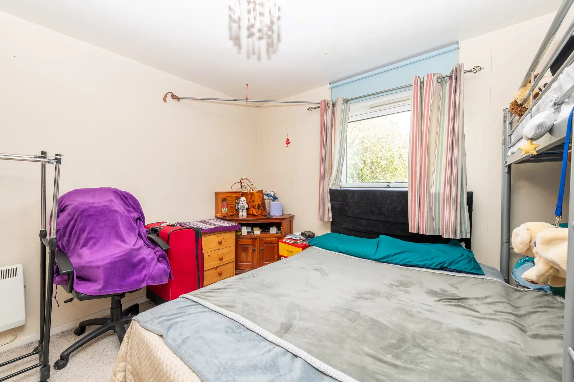 property photo 13 of 20