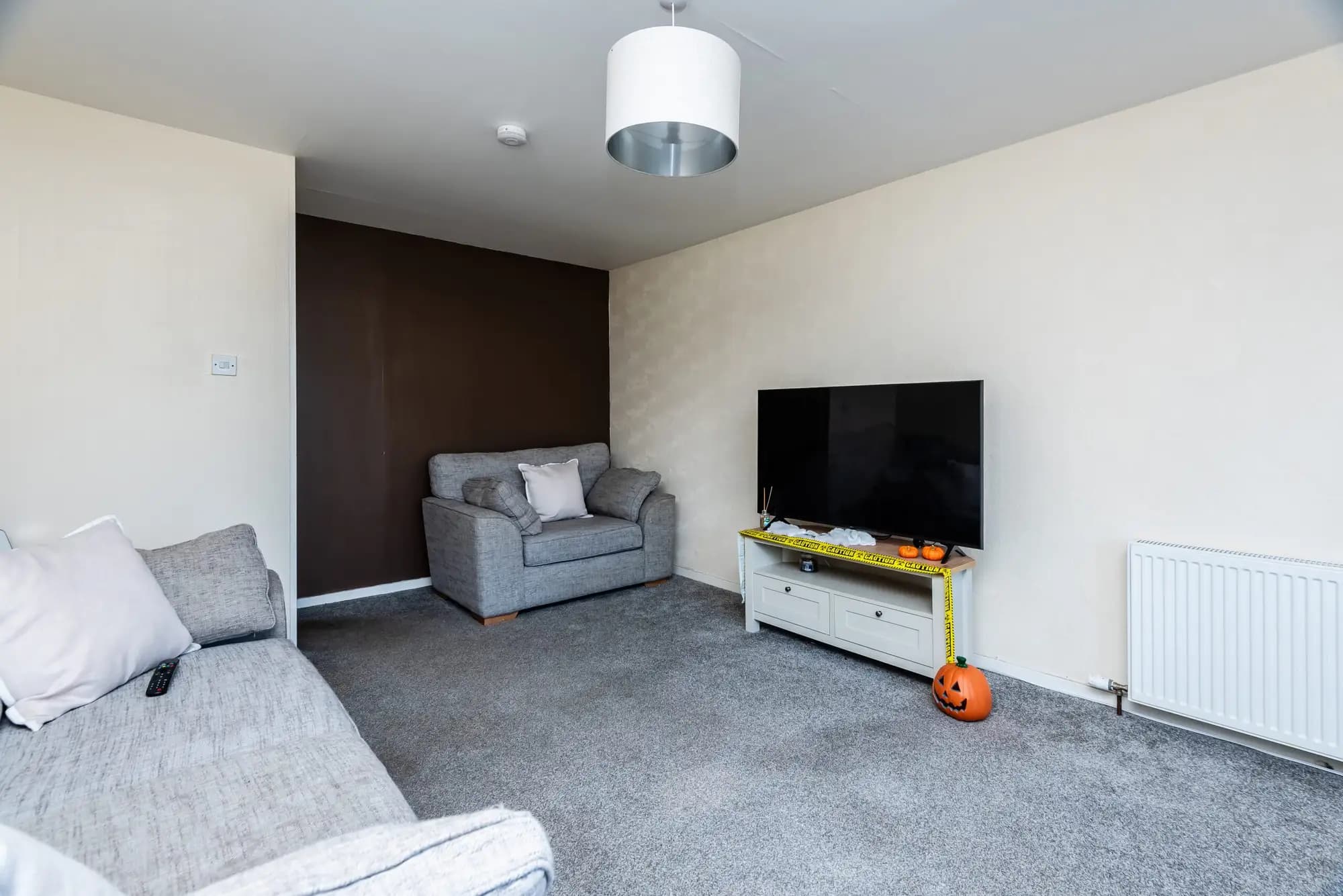 property photo 6 of 33