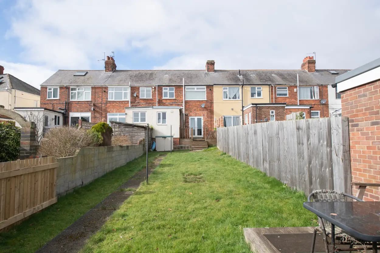 property photo 27 of 38