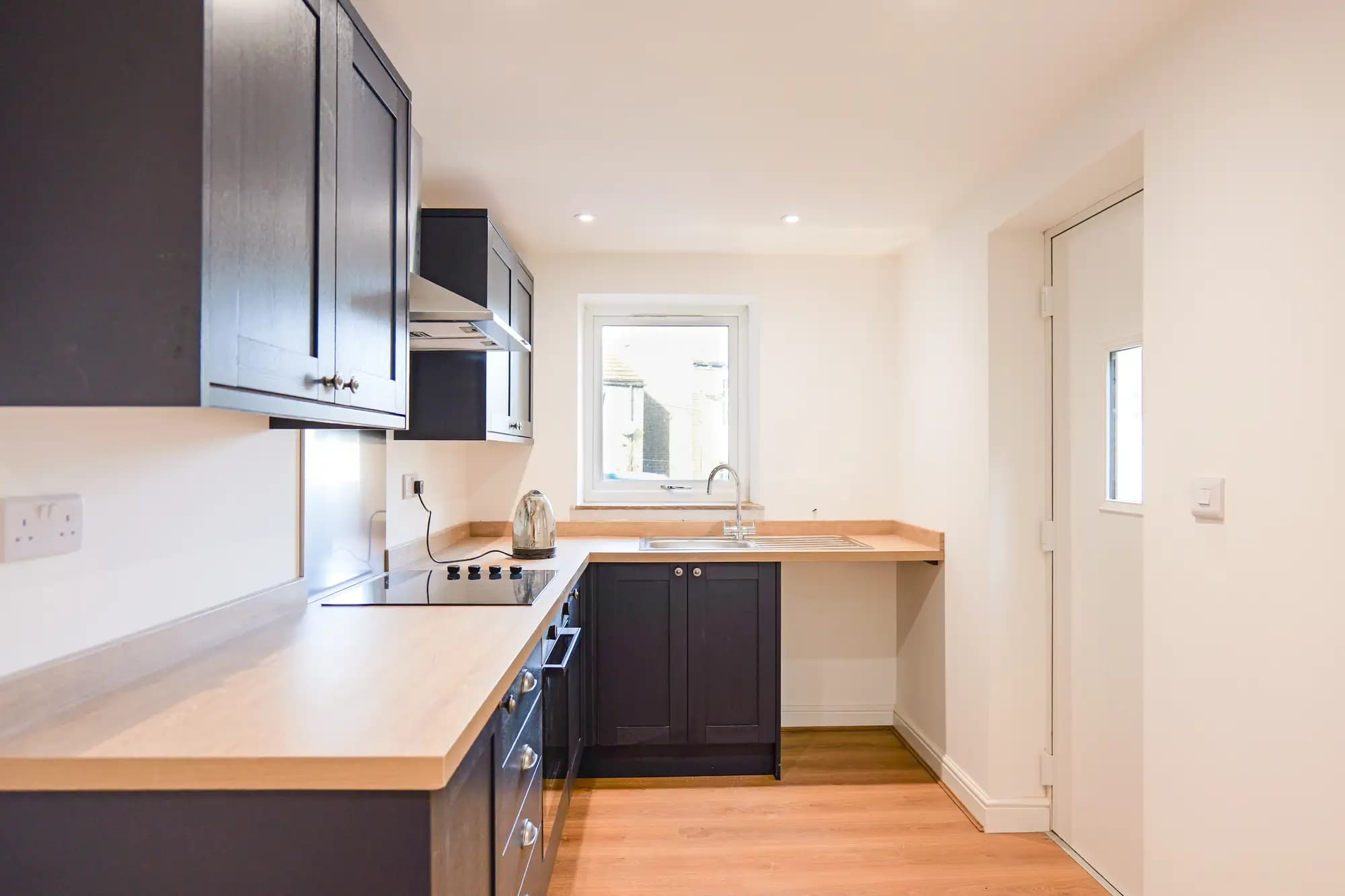 property photo 4 of 19