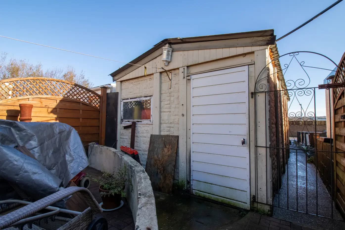 property photo 15 of 17