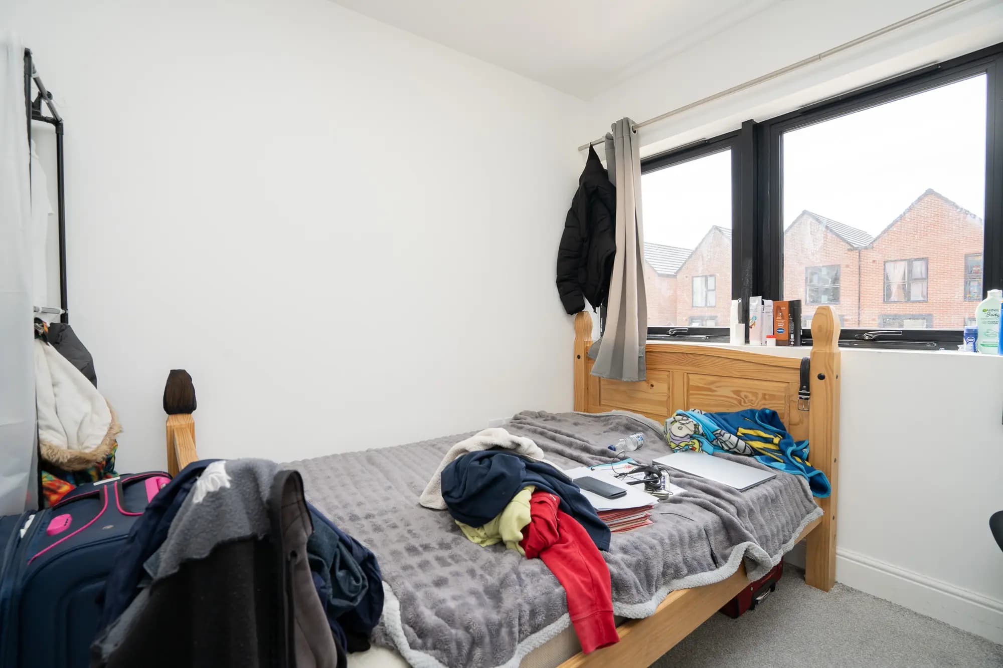 property photo 11 of 18