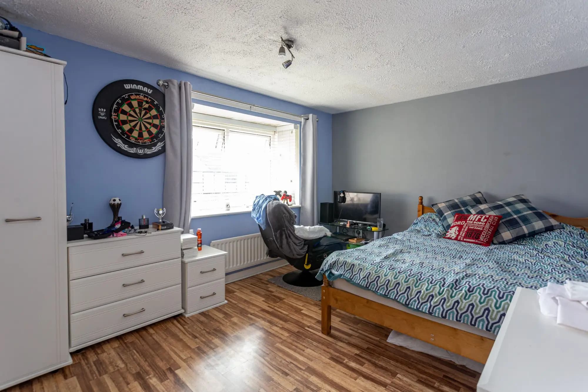 property photo 11 of 14