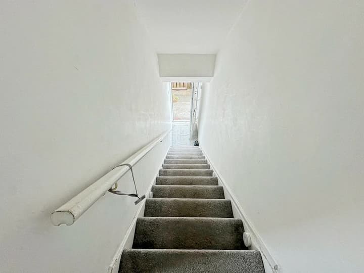 property photo 18 of 25