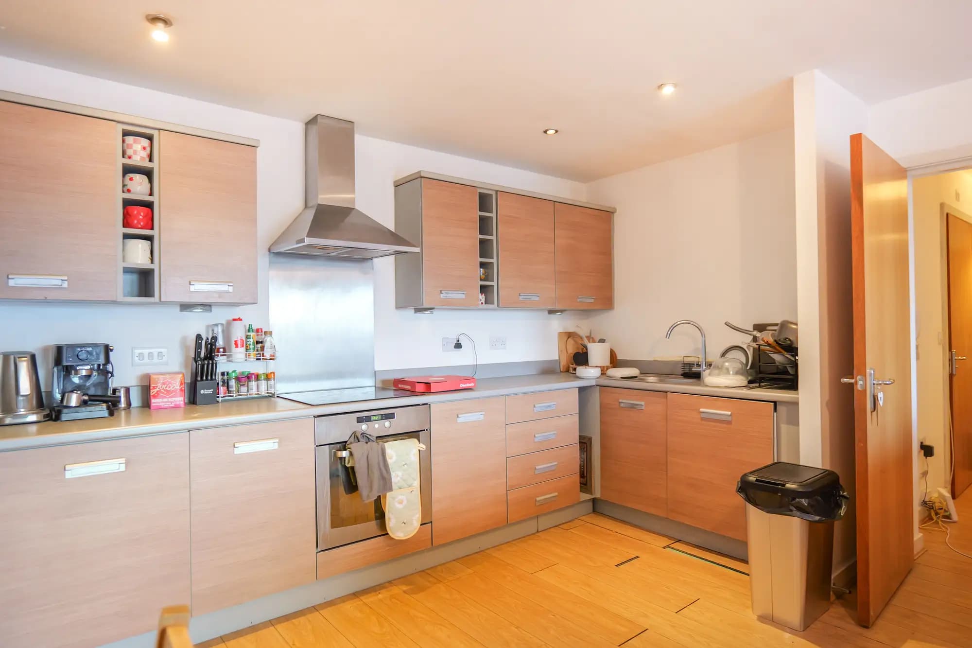 property photo 5 of 19