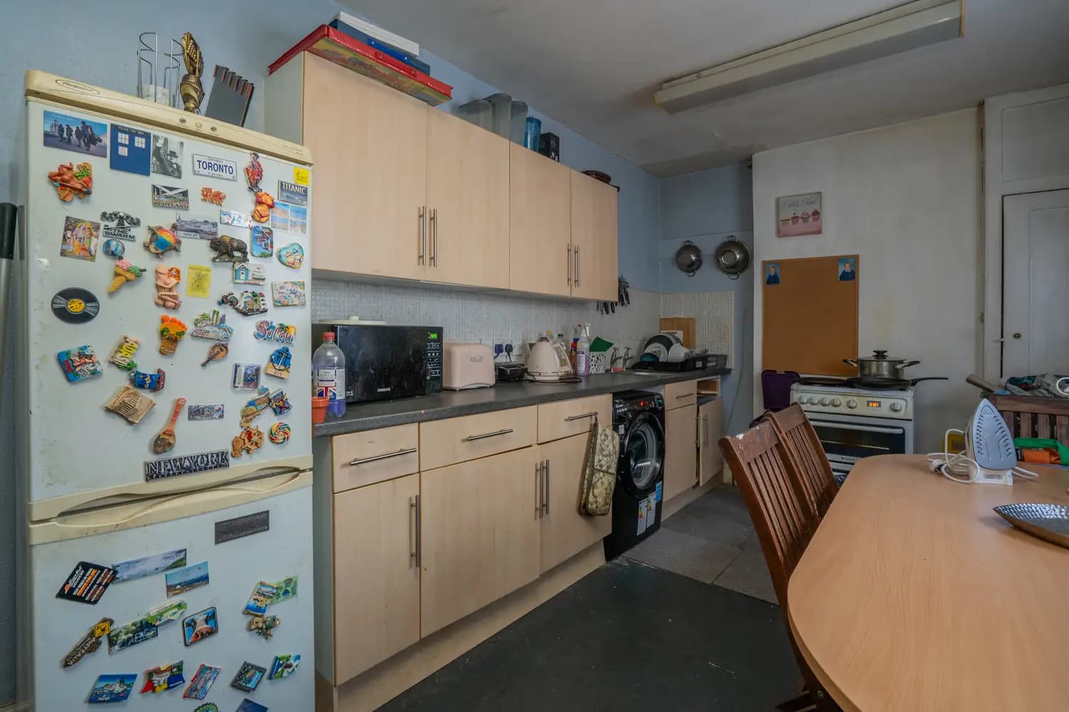 property photo 9 of 18