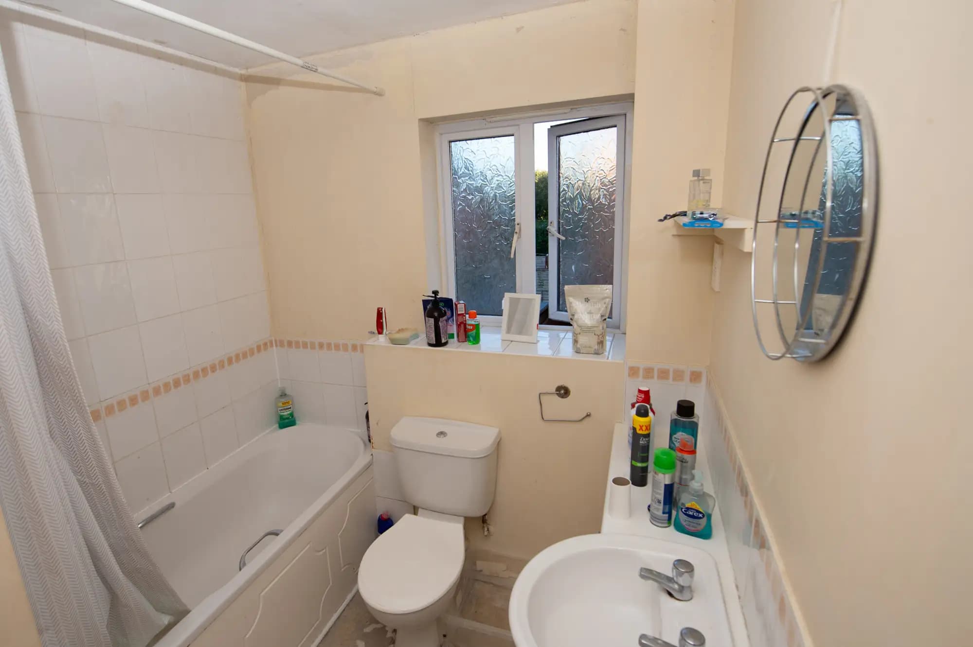 property photo 9 of 20