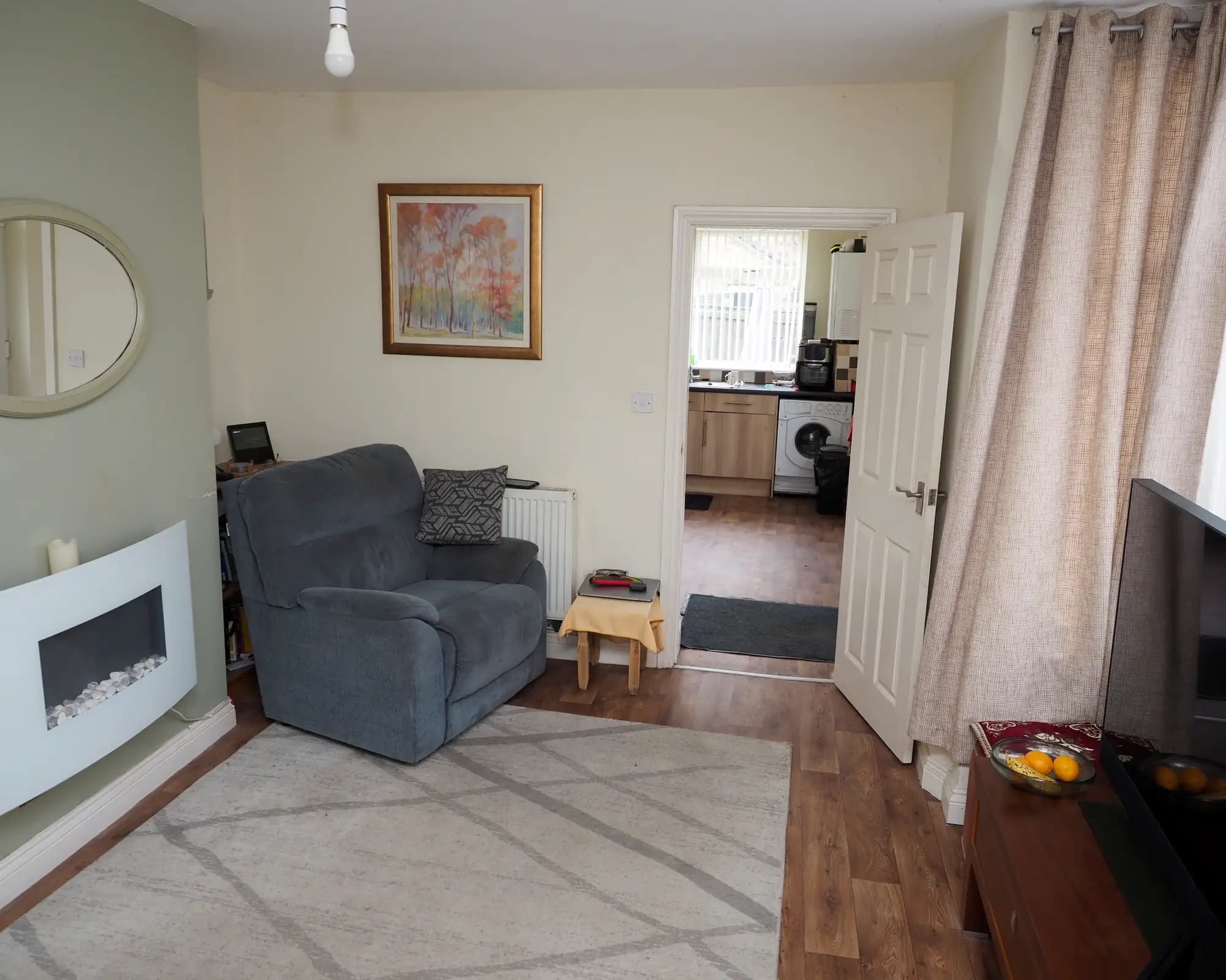property photo 4 of 21