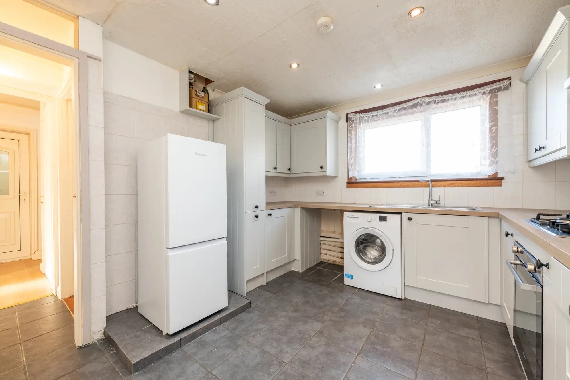 property photo 8 of 30