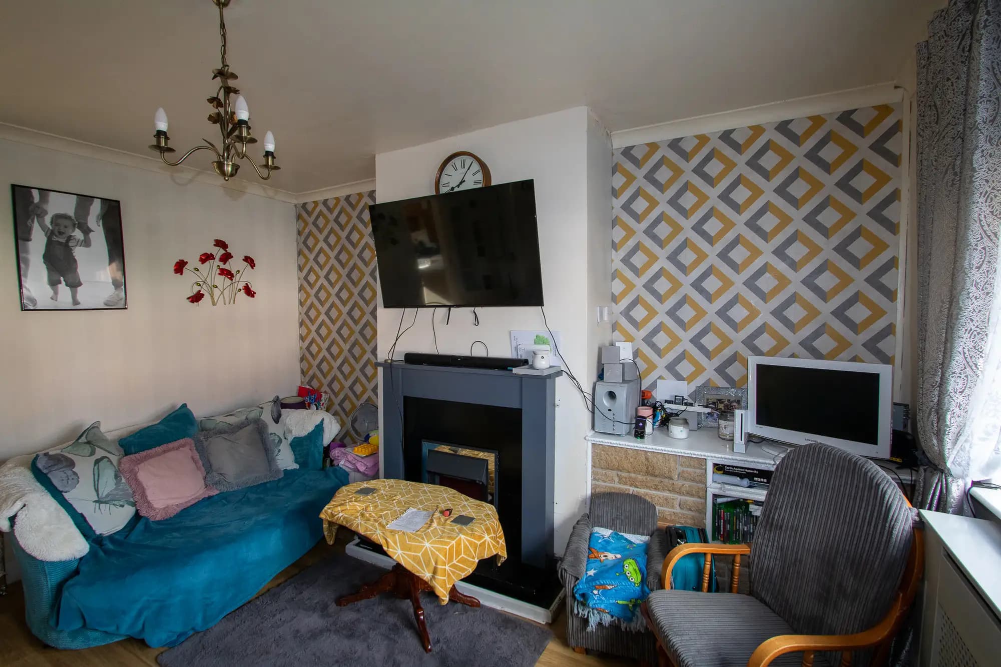 property photo 3 of 16
