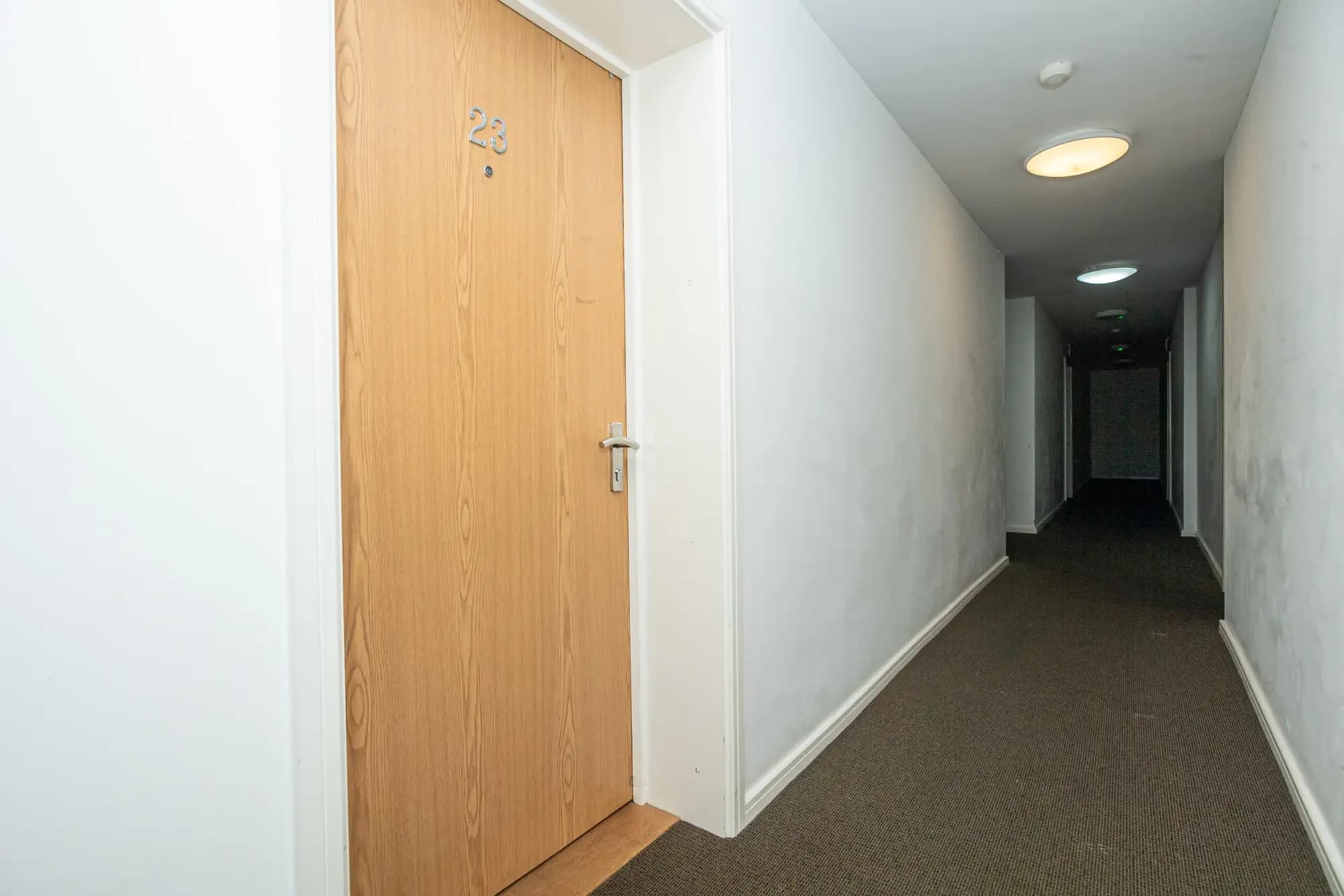 property photo 20 of 28