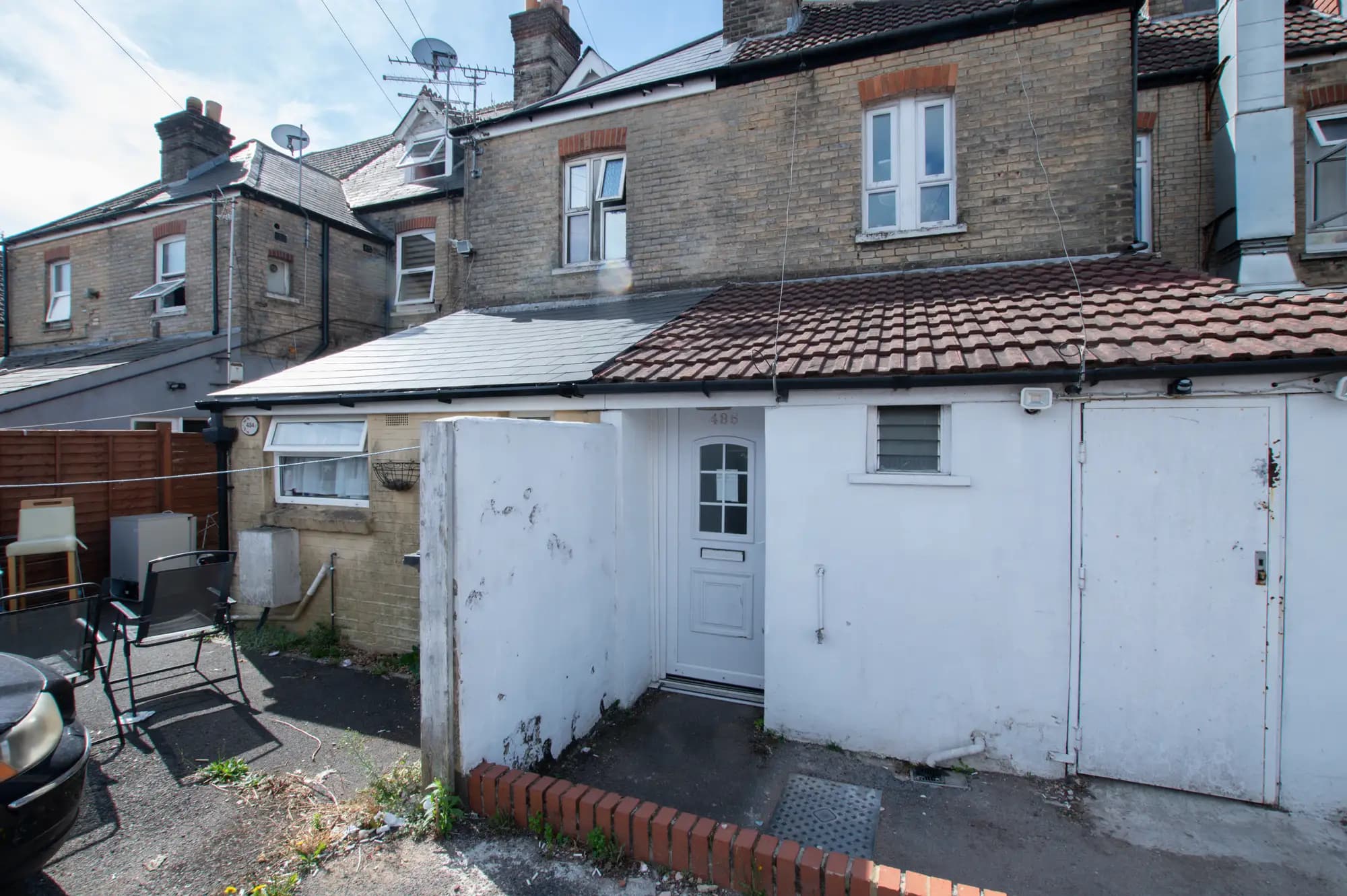 property photo 10 of 11