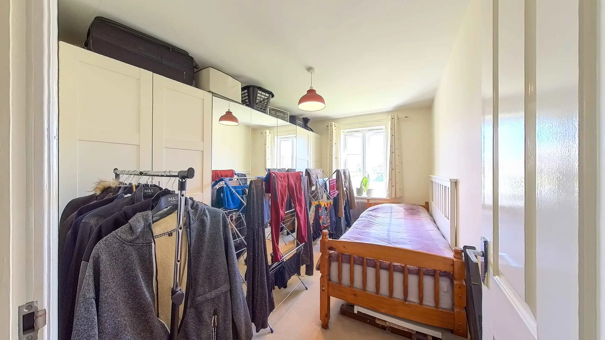 property photo 8 of 9
