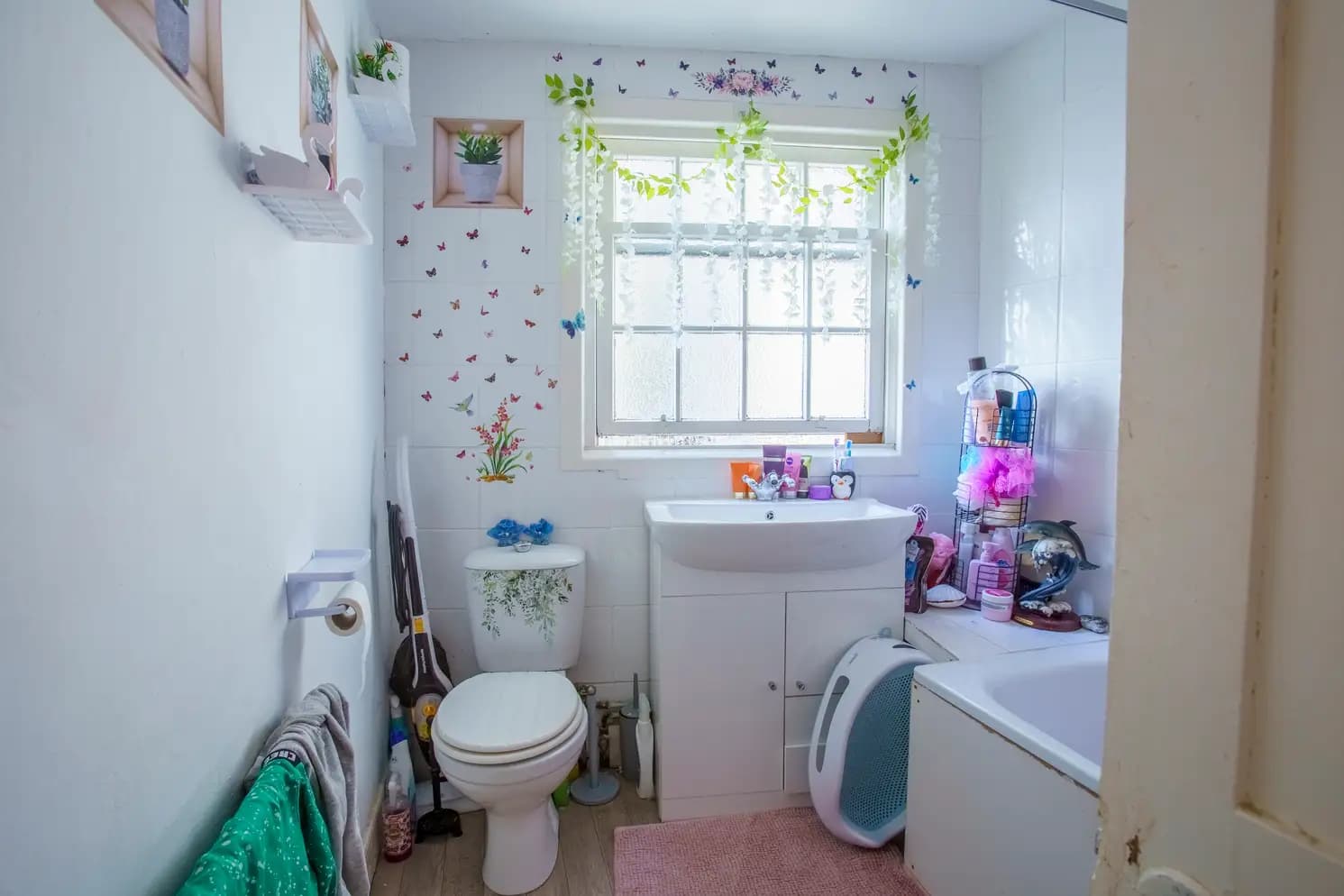 property photo 6 of 14