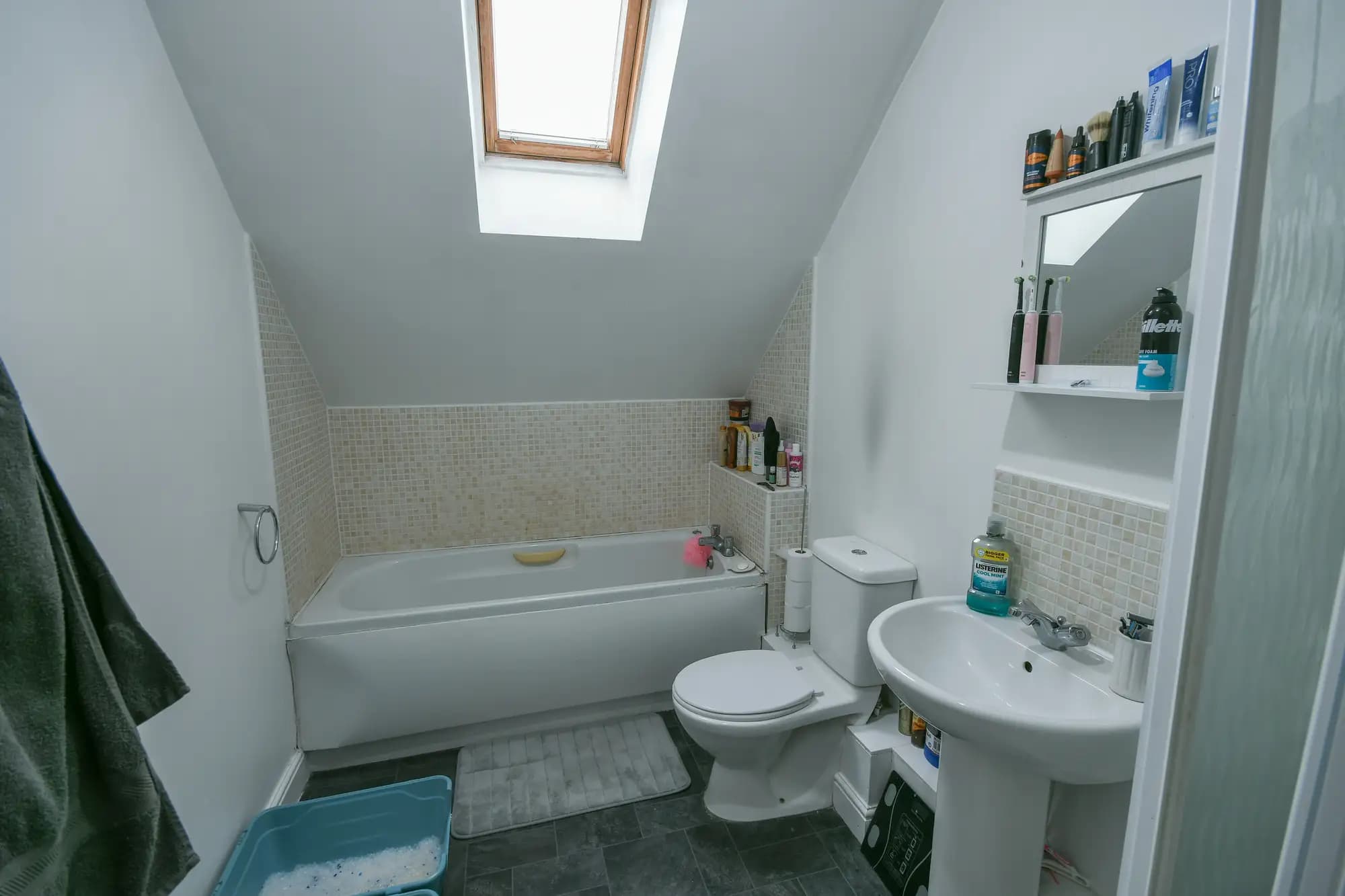 property photo 7 of 15