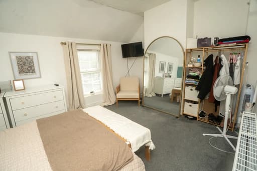 property photo 14 of 18