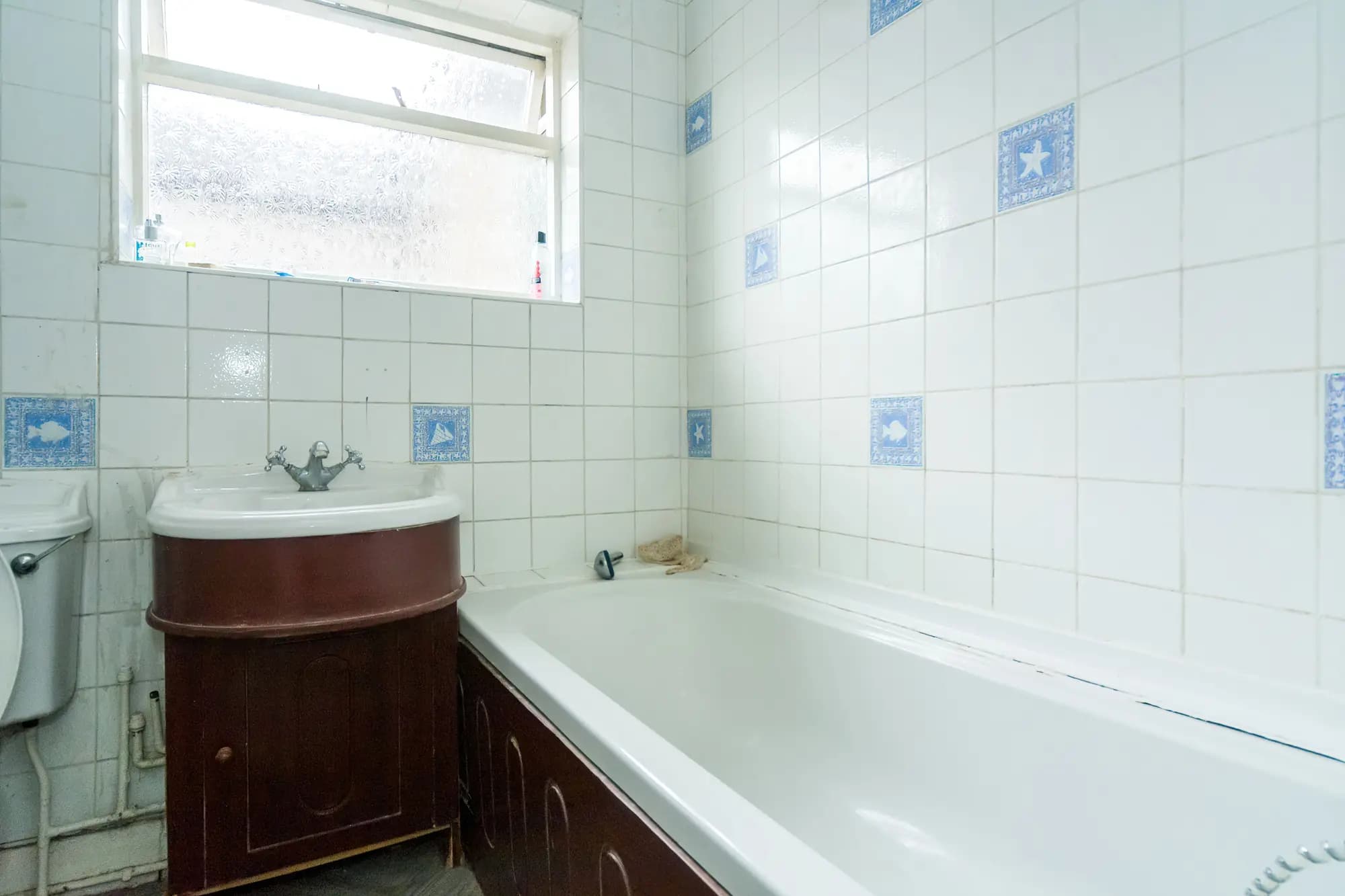 property photo 8 of 20