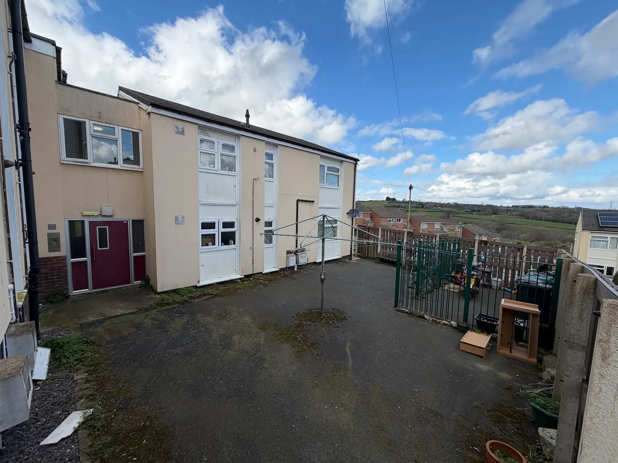 property photo 25 of 28