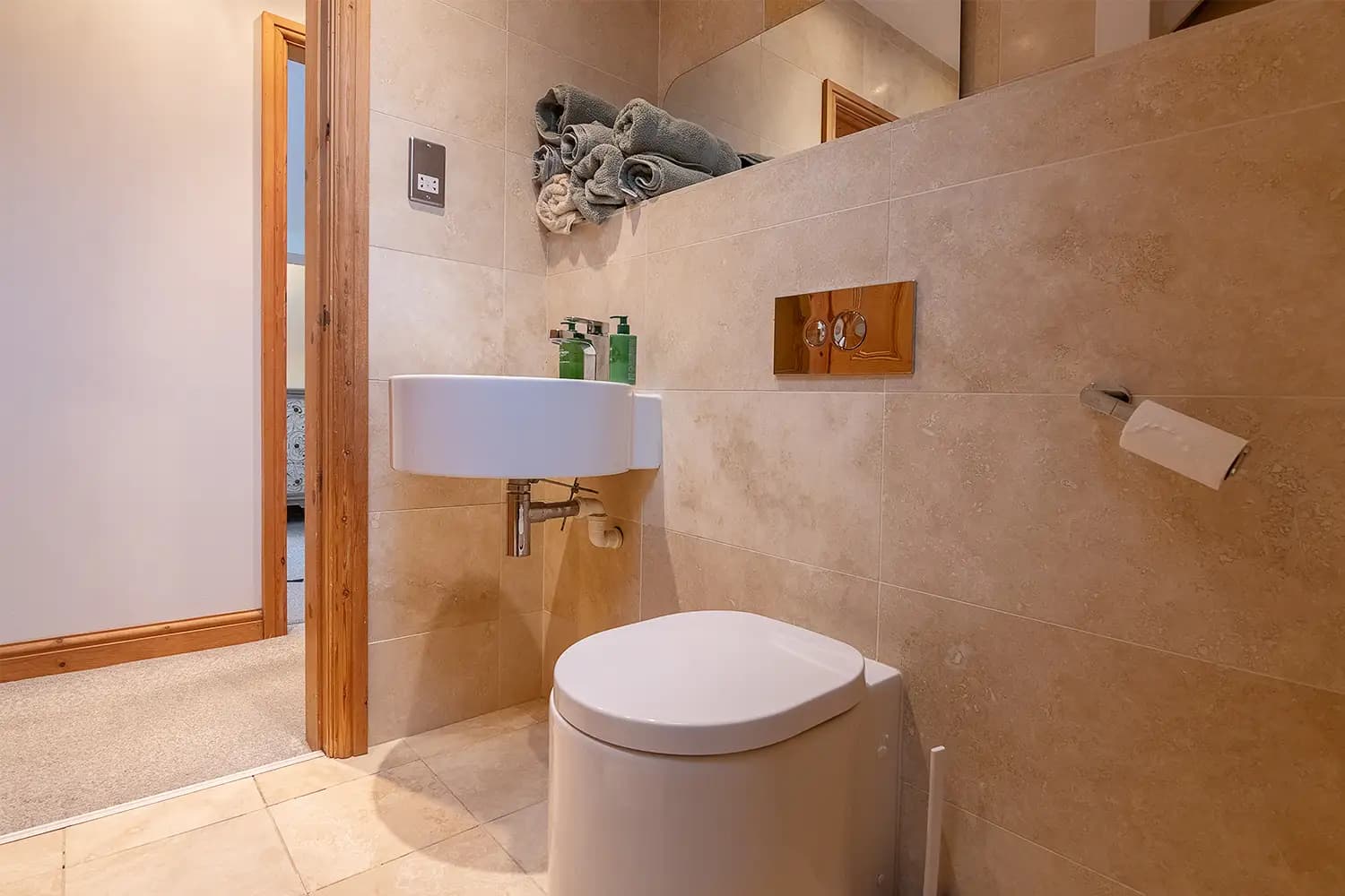 property photo 11 of 46