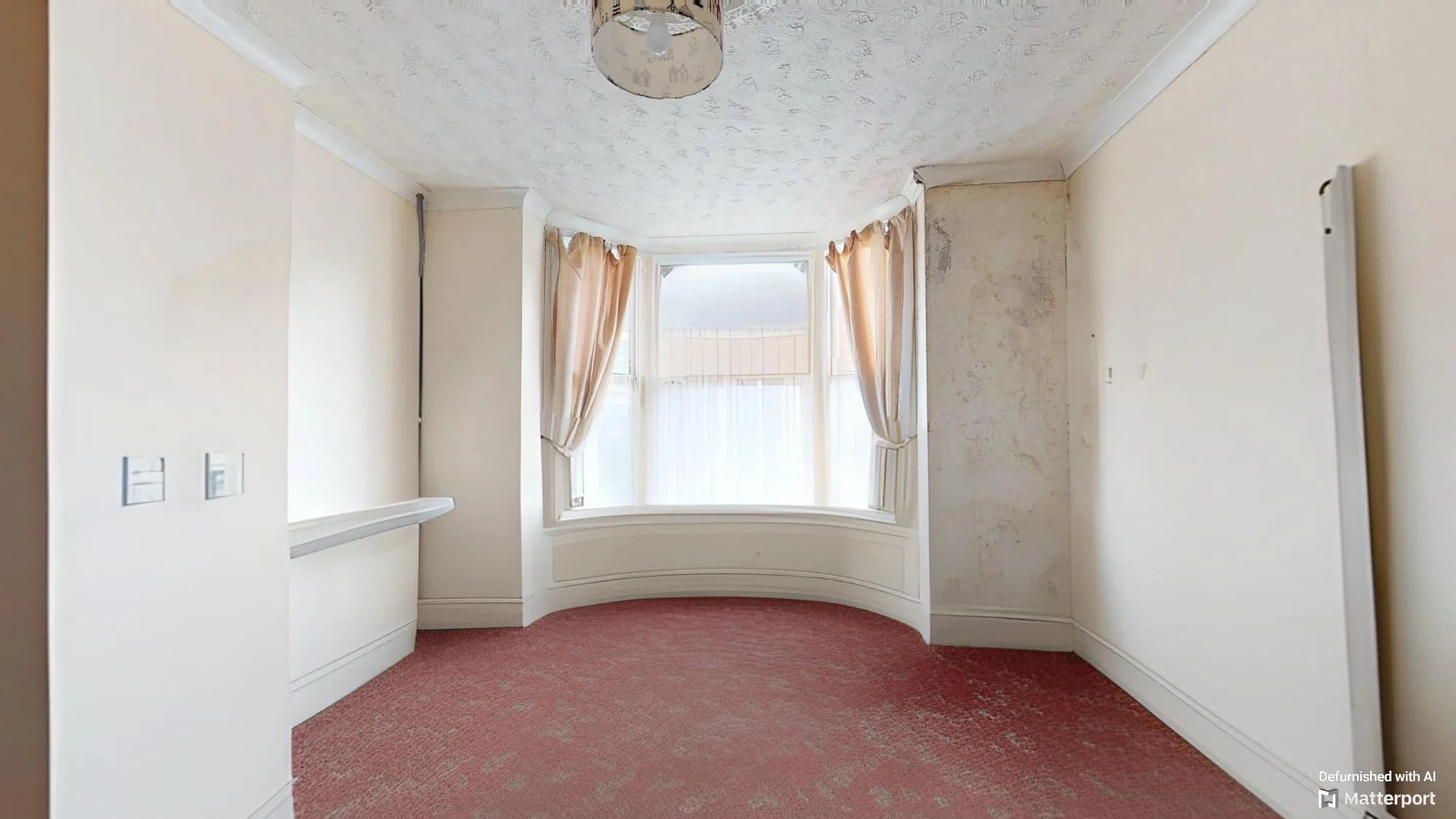 property photo 10 of 18