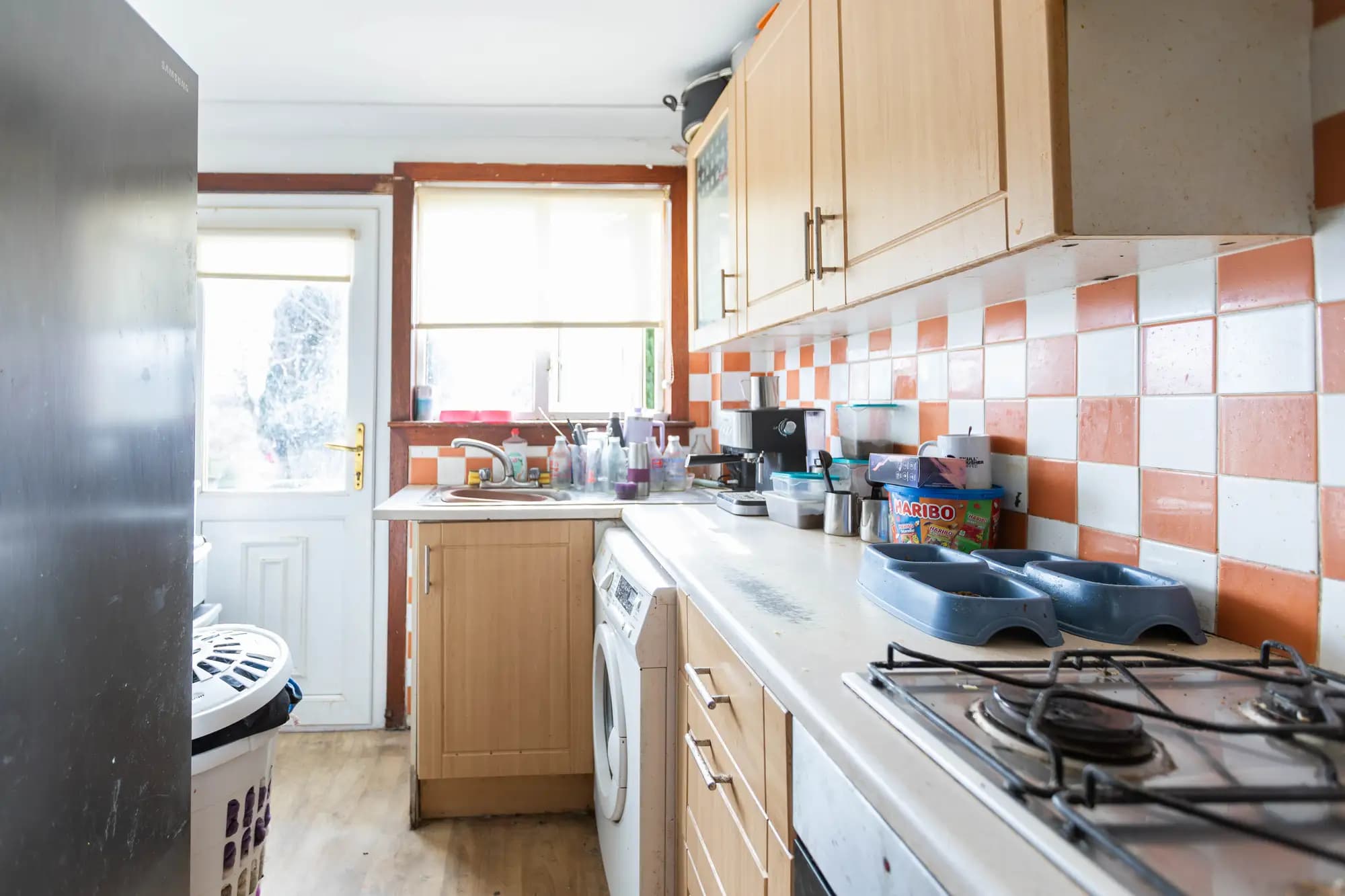 property photo 6 of 17