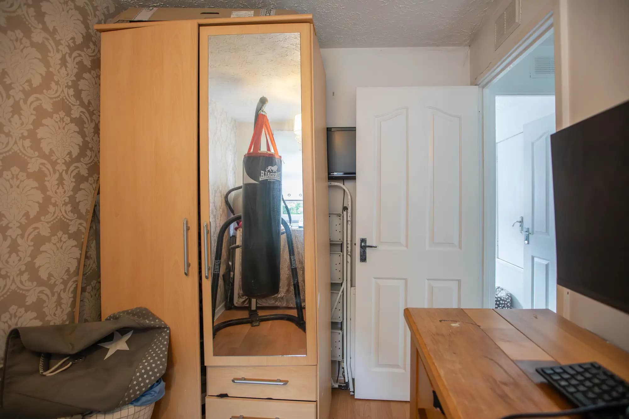 property photo 18 of 33