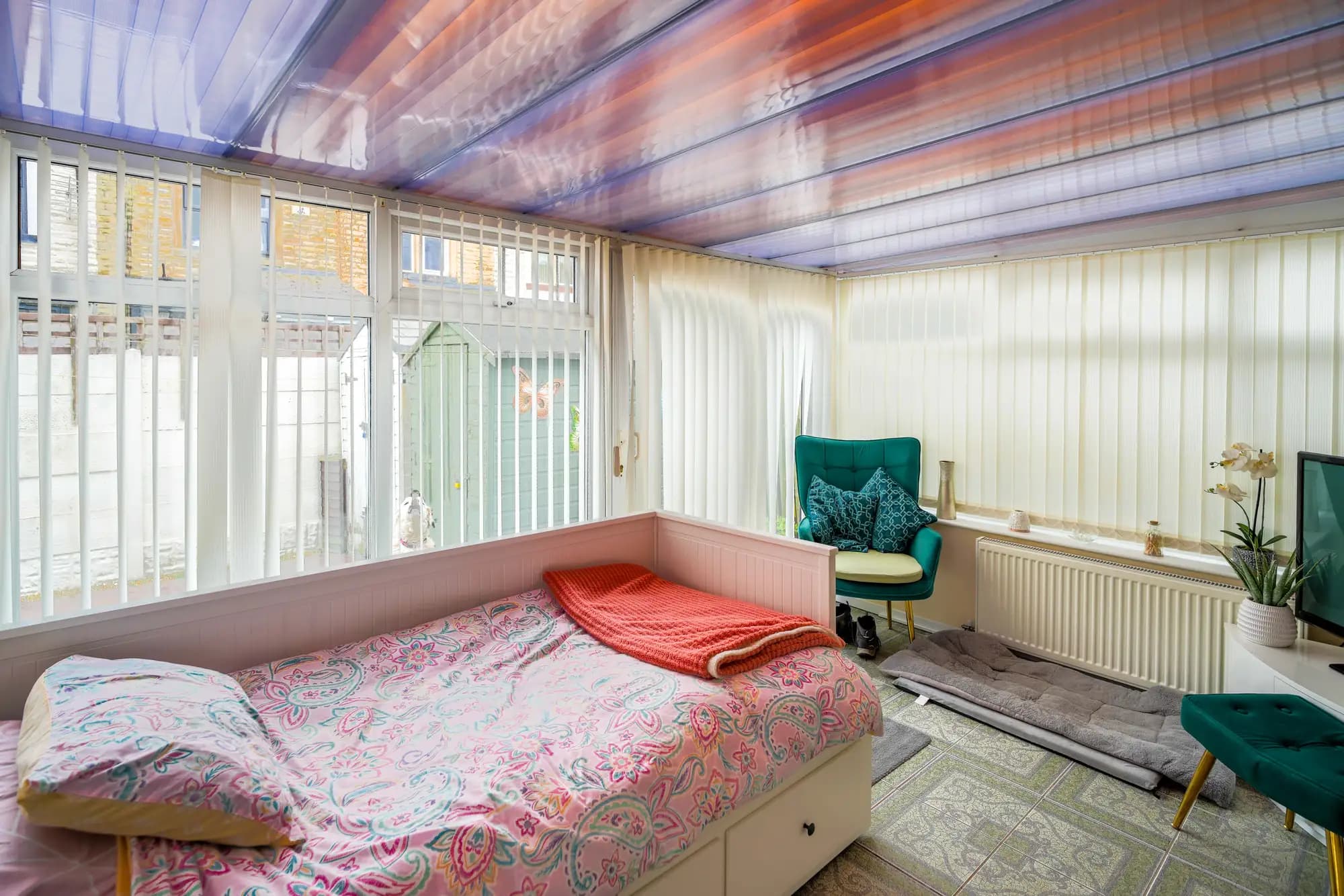 property photo 10 of 16